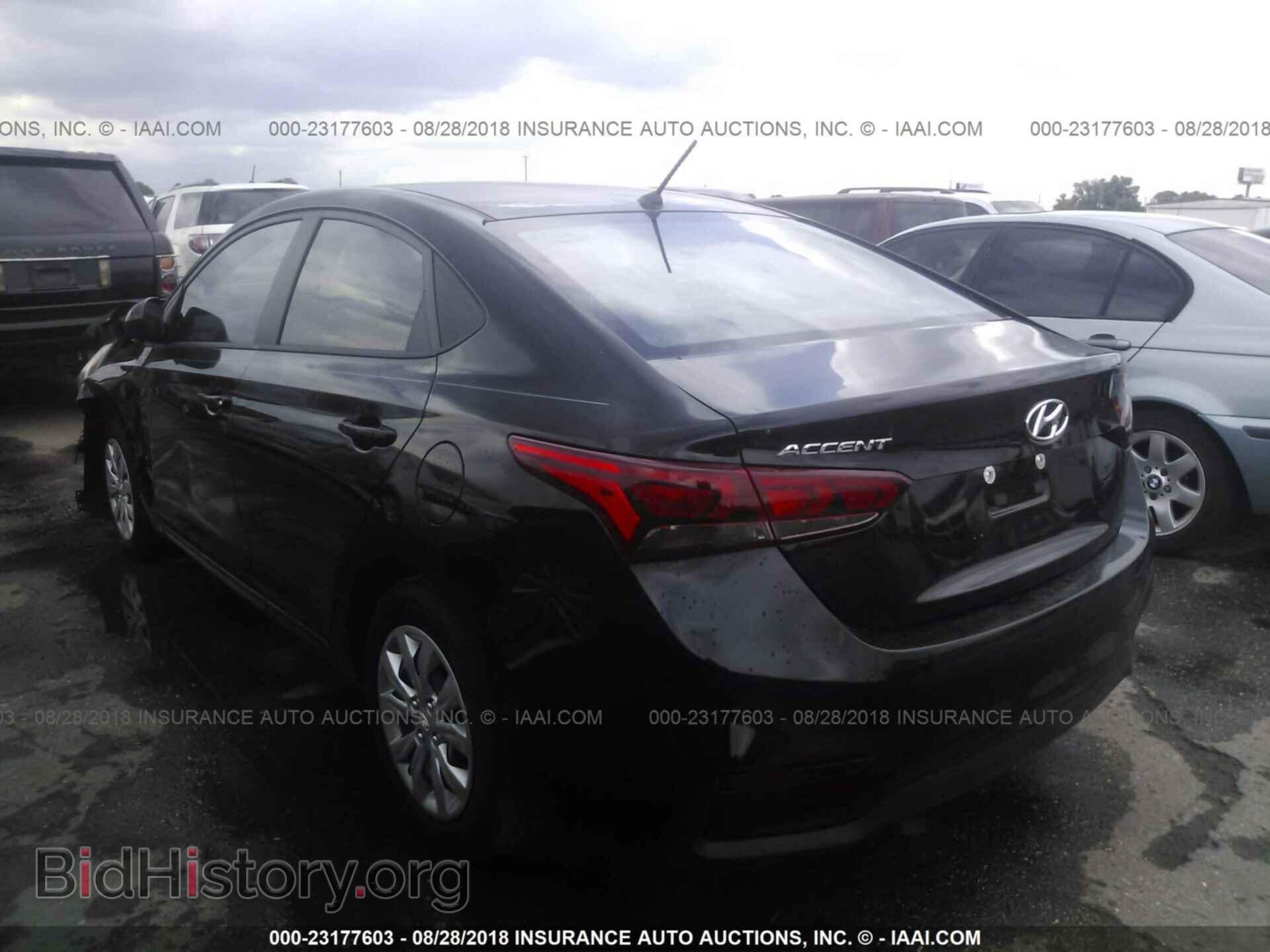 2018 Hyundai Accent - VIN: 3KPC24A32JE016281 - Photo 3
