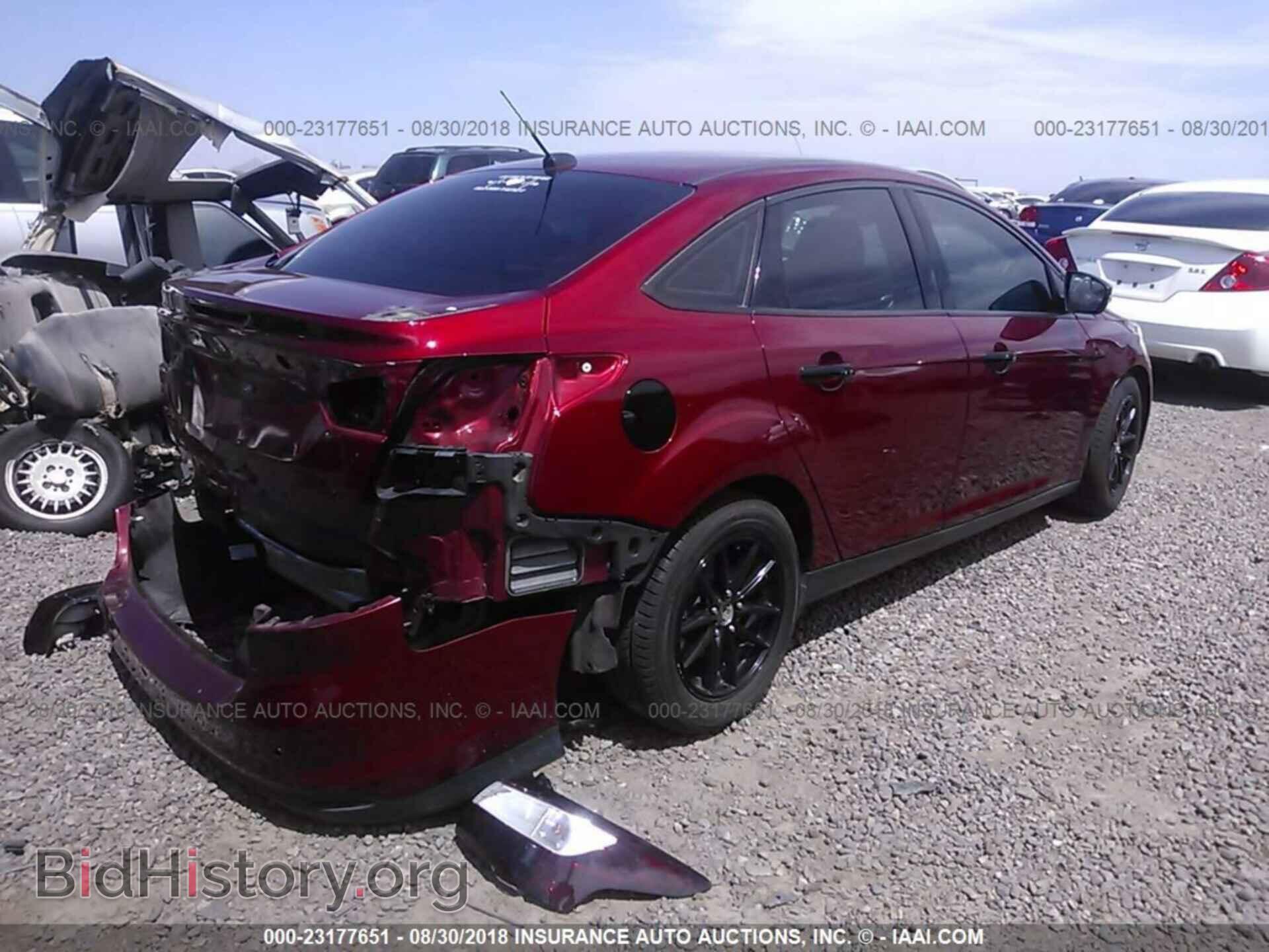 2014 Ford Focus - VIN: 1FADP3F22EL382356 - Фото 4
