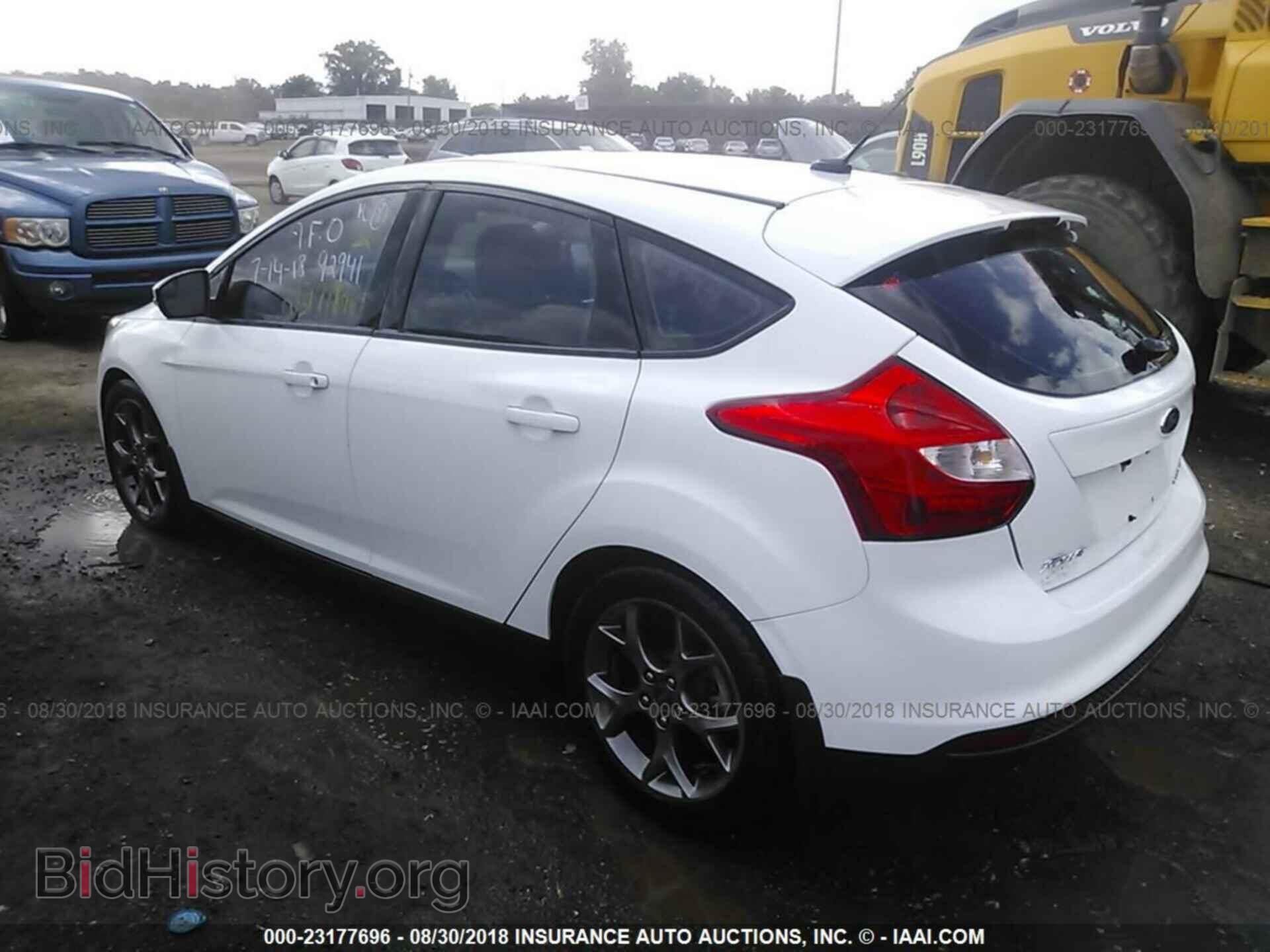 2014 Ford Focus - VIN: 1FADP3K23EL122473 - Фото 3