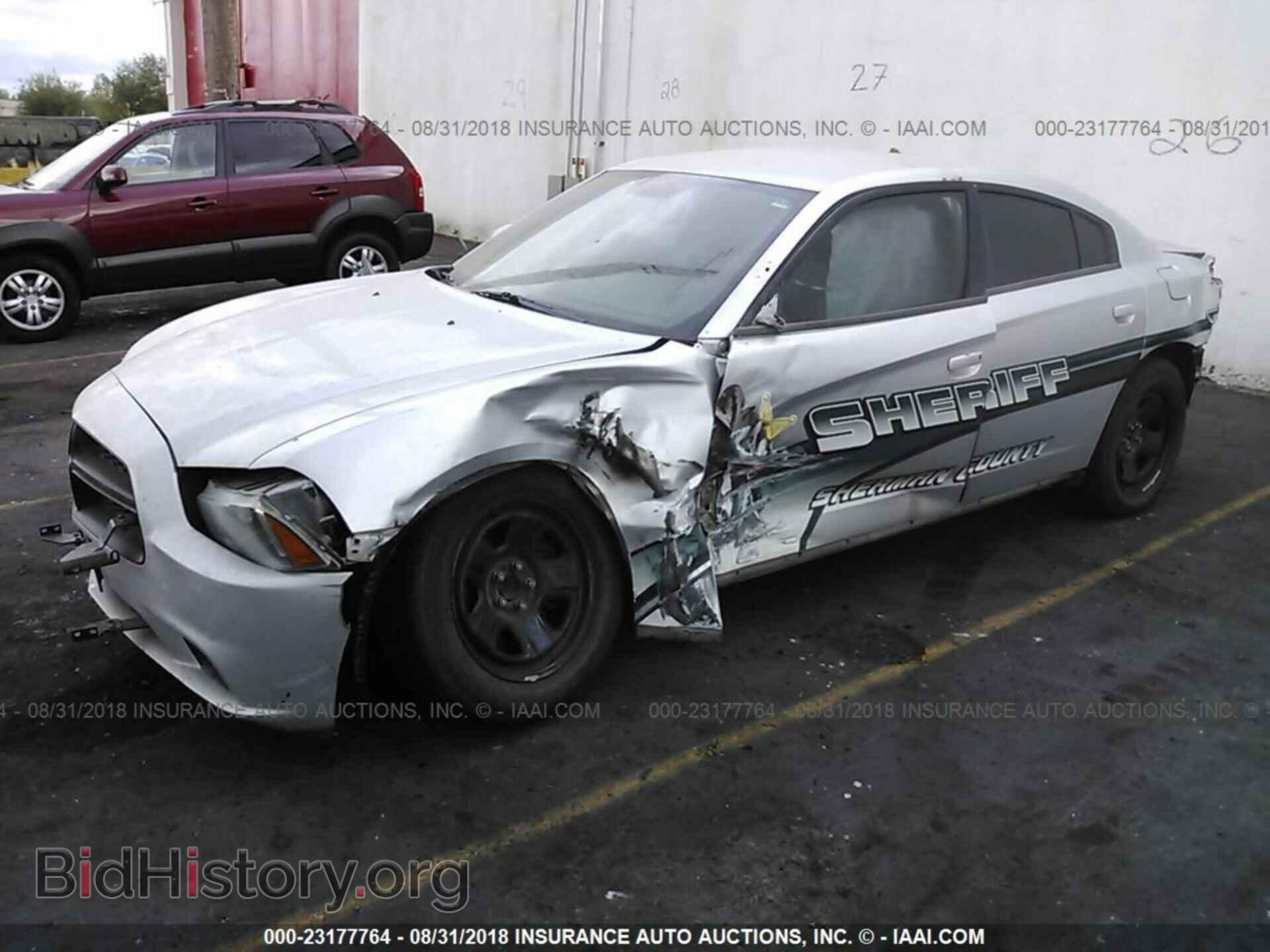 2012 Dodge Charger - VIN: 2C3CDXAT3CH316127 - Фото 2