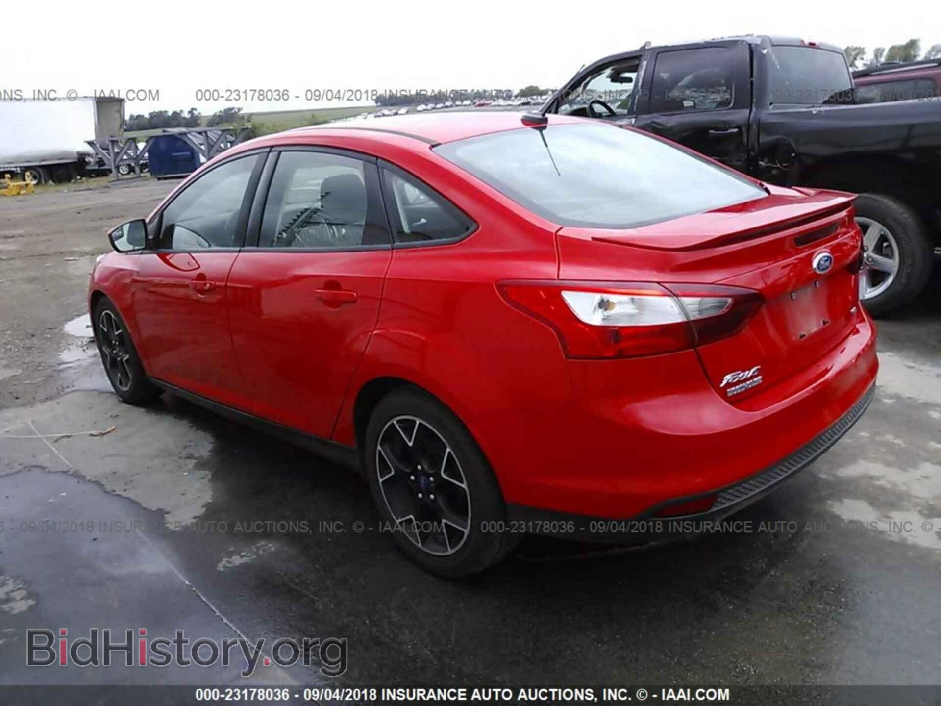 2012 Ford Focus - VIN: 1FAHP3F21CL330098 - Фото 3