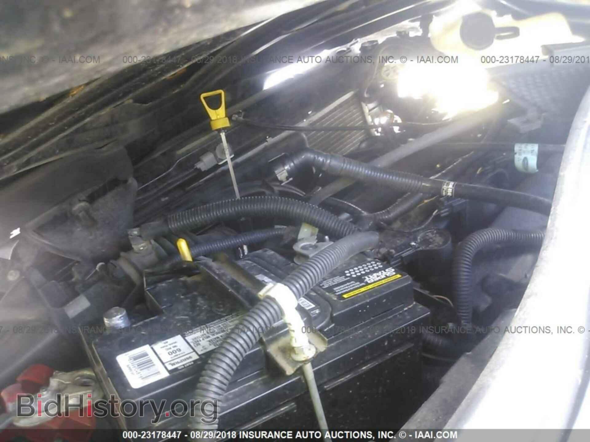 2011 Ford Focus - VIN: 1FAHP3HN2BW103507 - Фото 10