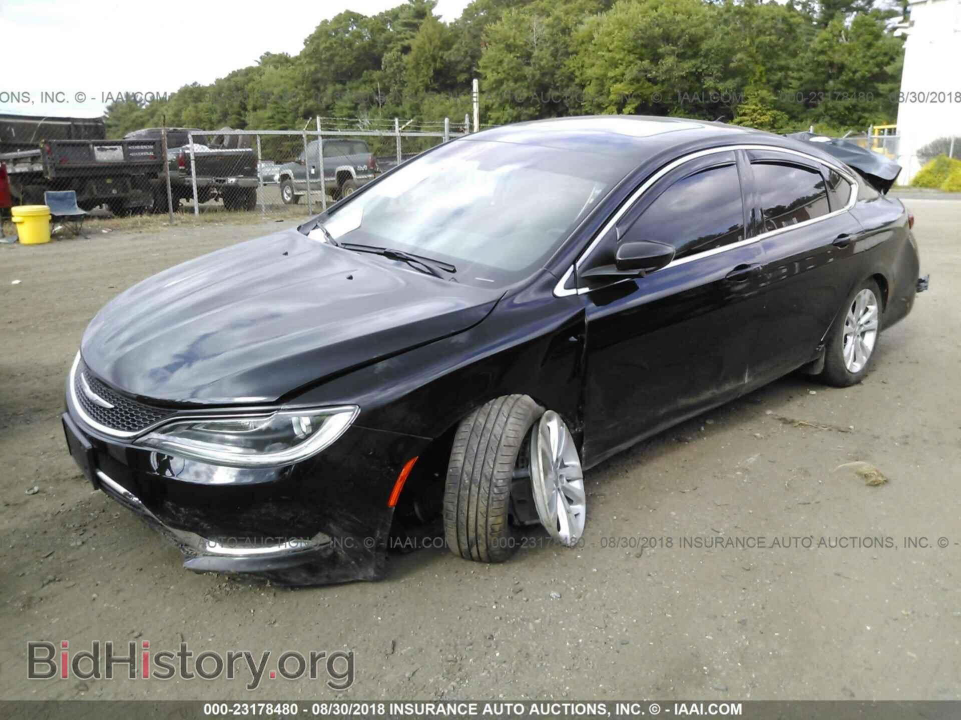 2016 Chrysler 200 - VIN: 1C3CCCAB6GN123647 - Фото 2