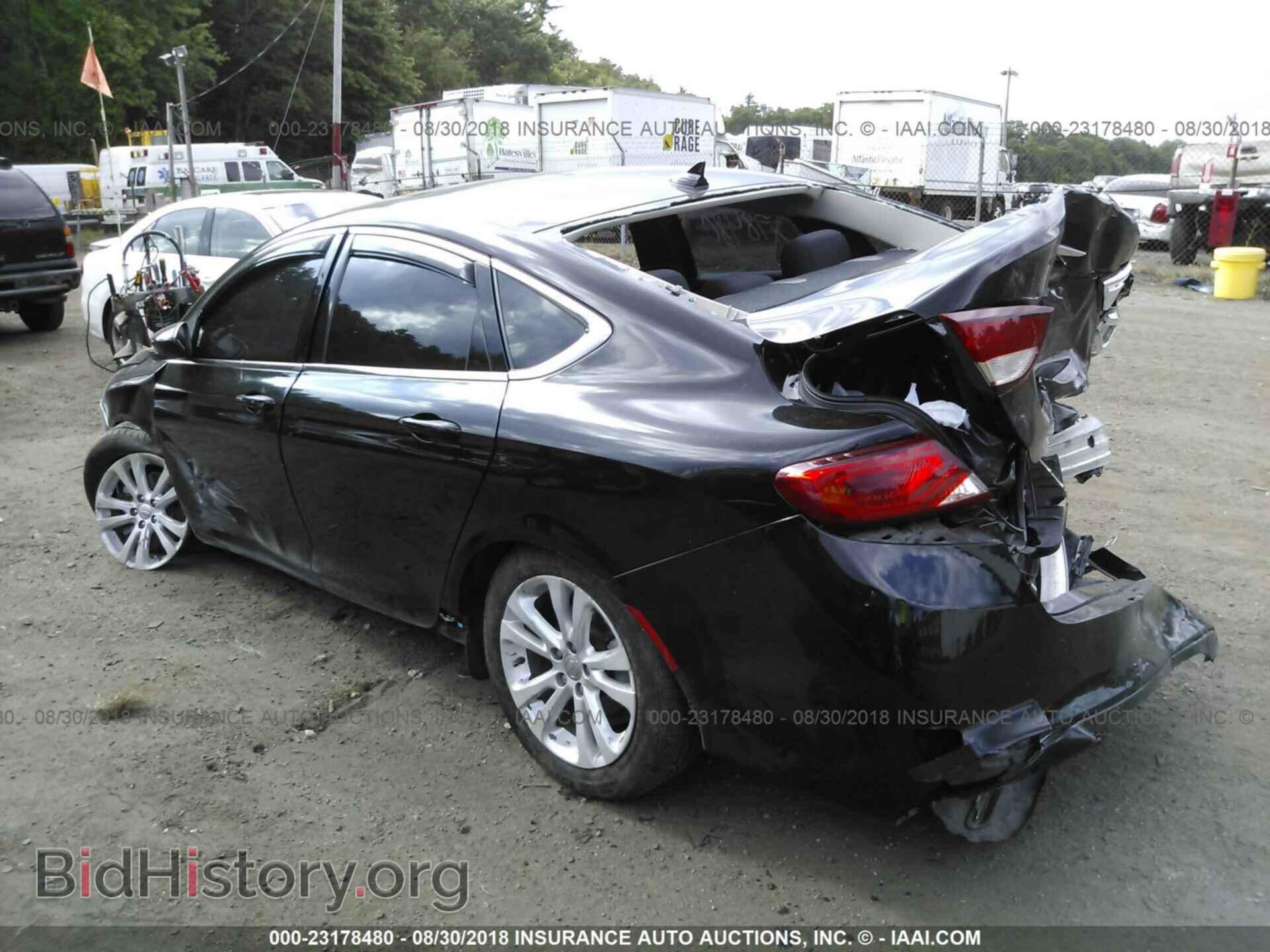 2016 Chrysler 200 - VIN: 1C3CCCAB6GN123647 - Фото 3