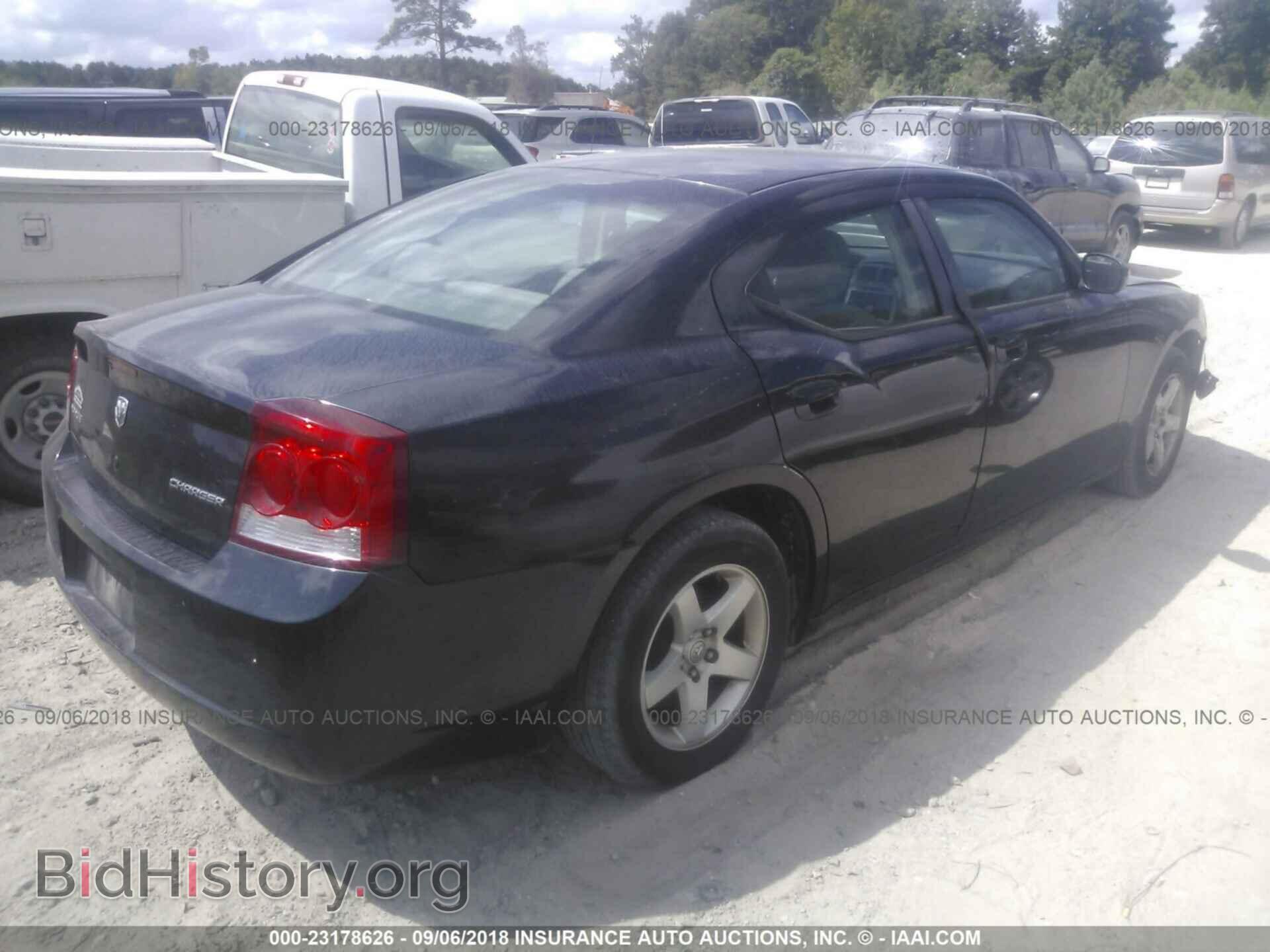 2010 DODGE CHARGER - VIN: 2B3CA4CD1AH217796 - Фото 4
