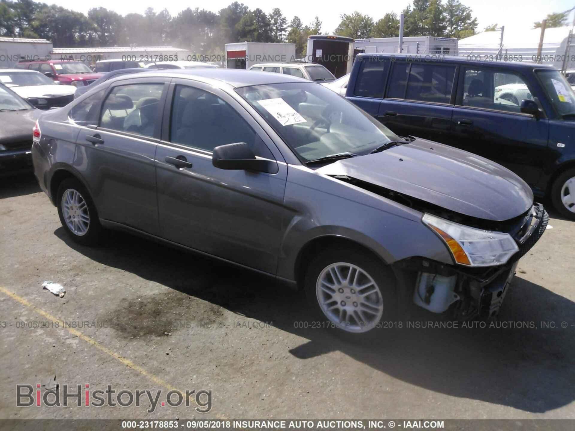 Photo 1FAHP3FN5BW118876 - Ford Focus 2011