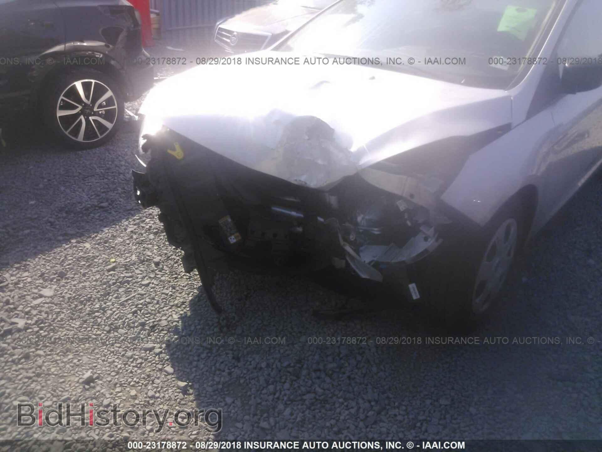 2017 Ford Focus - VIN: 1FADP3E24HL266016 - Photo 6