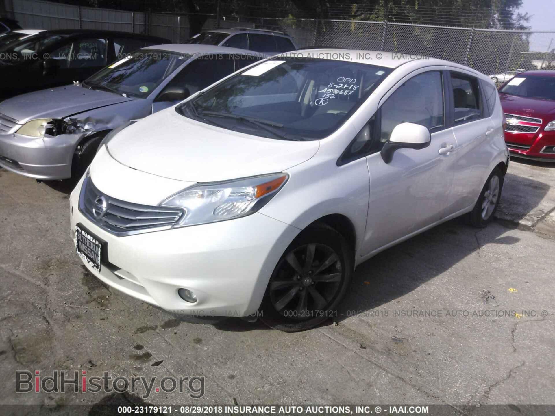 2014 Nissan Versa note - VIN: 3N1CE2CP1EL409639 - Photo 2