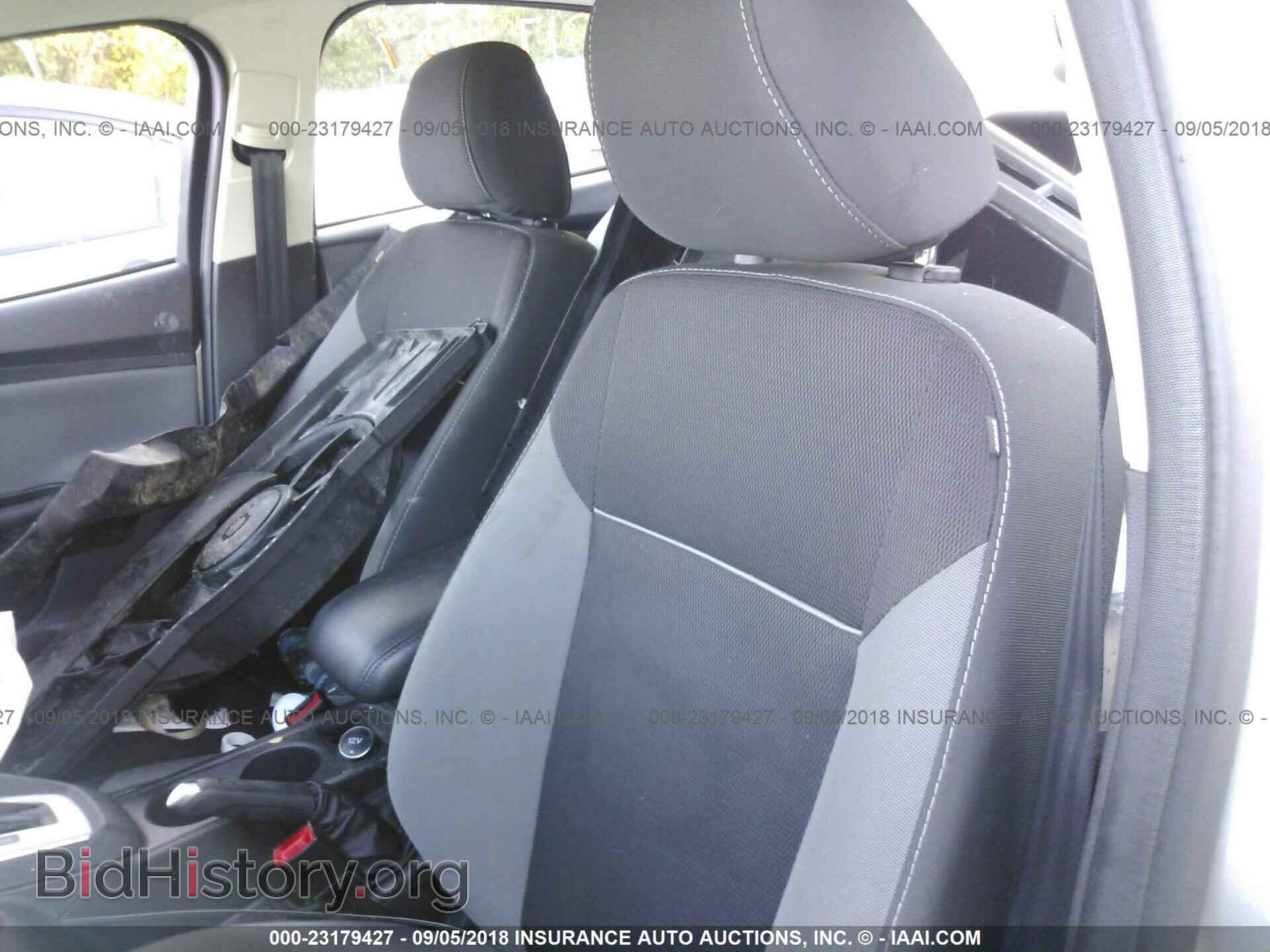 2013 Ford Focus - VIN: 1FADP3F29DL380697 - Photo 8