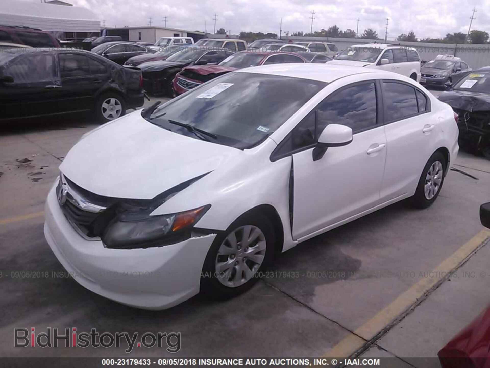 2012 Honda Civic - VIN: 2HGFB2F53CH604968 - Фото 2