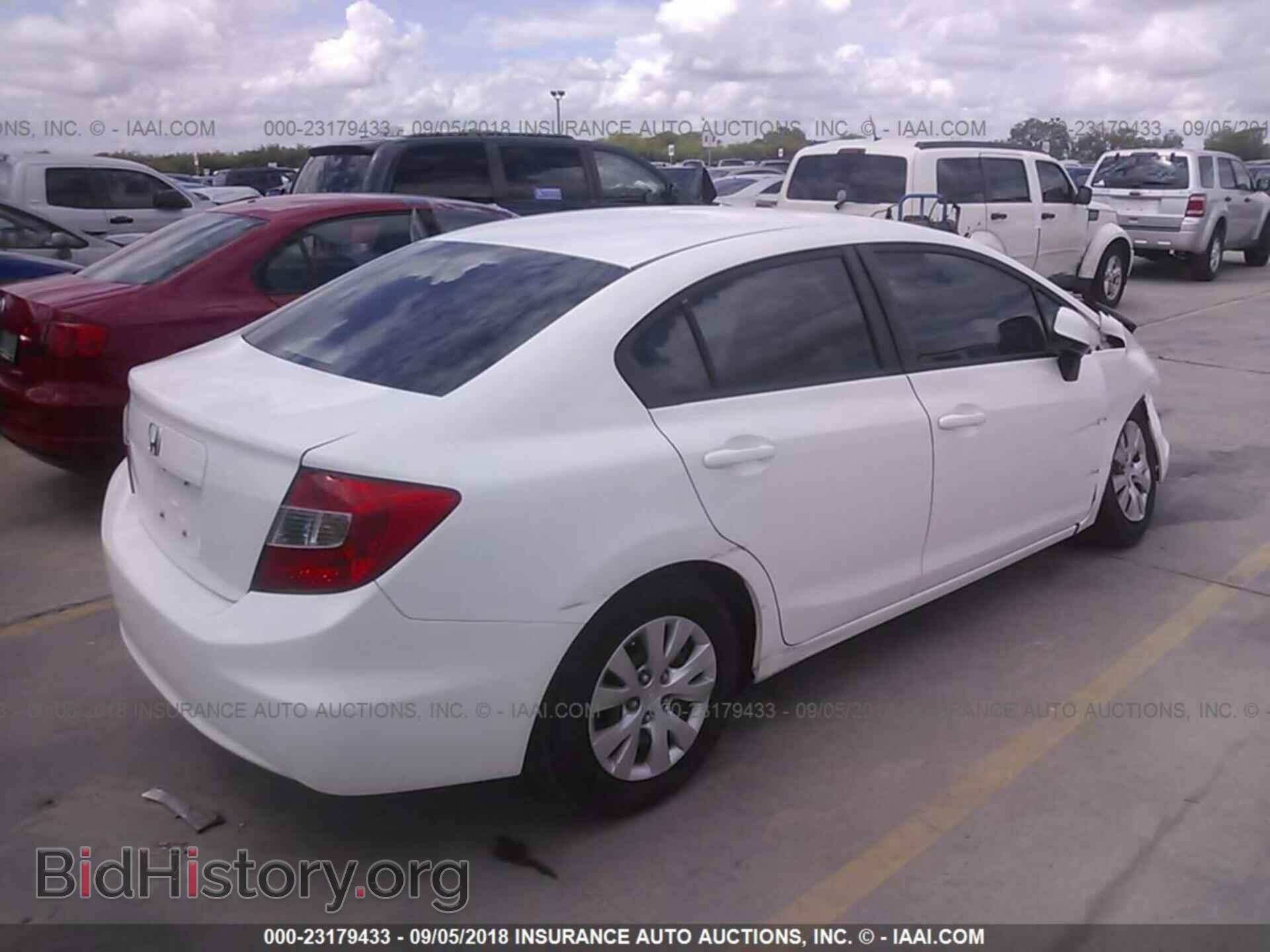 2012 Honda Civic - VIN: 2HGFB2F53CH604968 - Фото 4