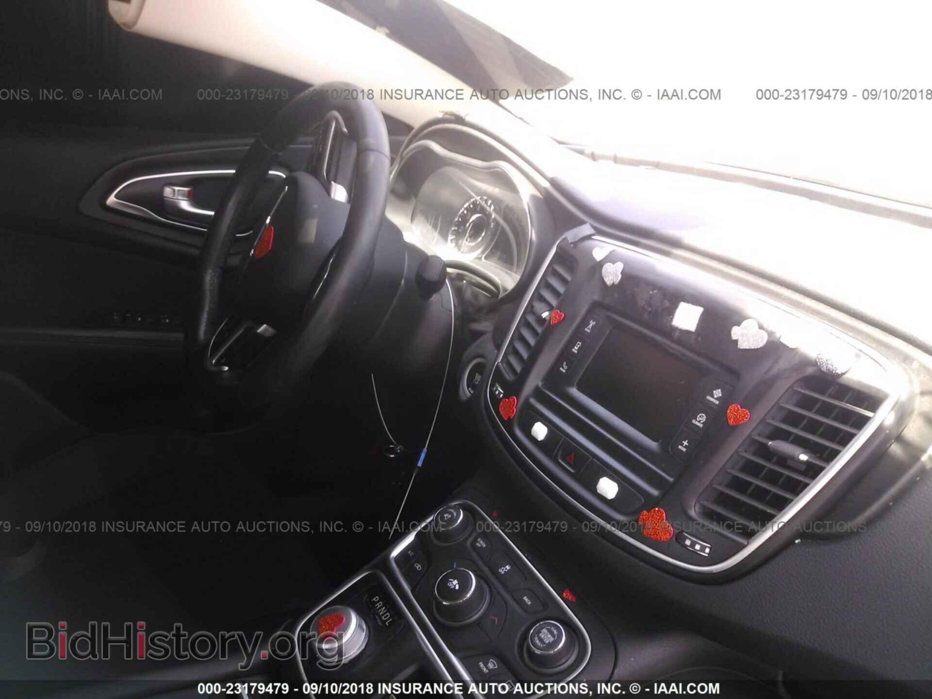 2015 Chrysler 200 - VIN: 1C3CCCAB4FN719967 - Photo 5