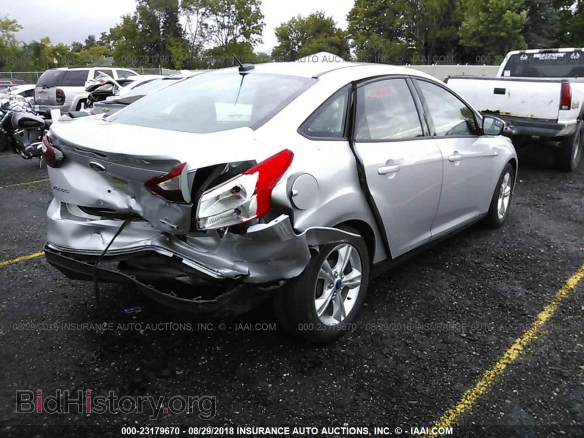 2013 Ford Focus - VIN: 1FADP3F22DL223853 - Фото 4