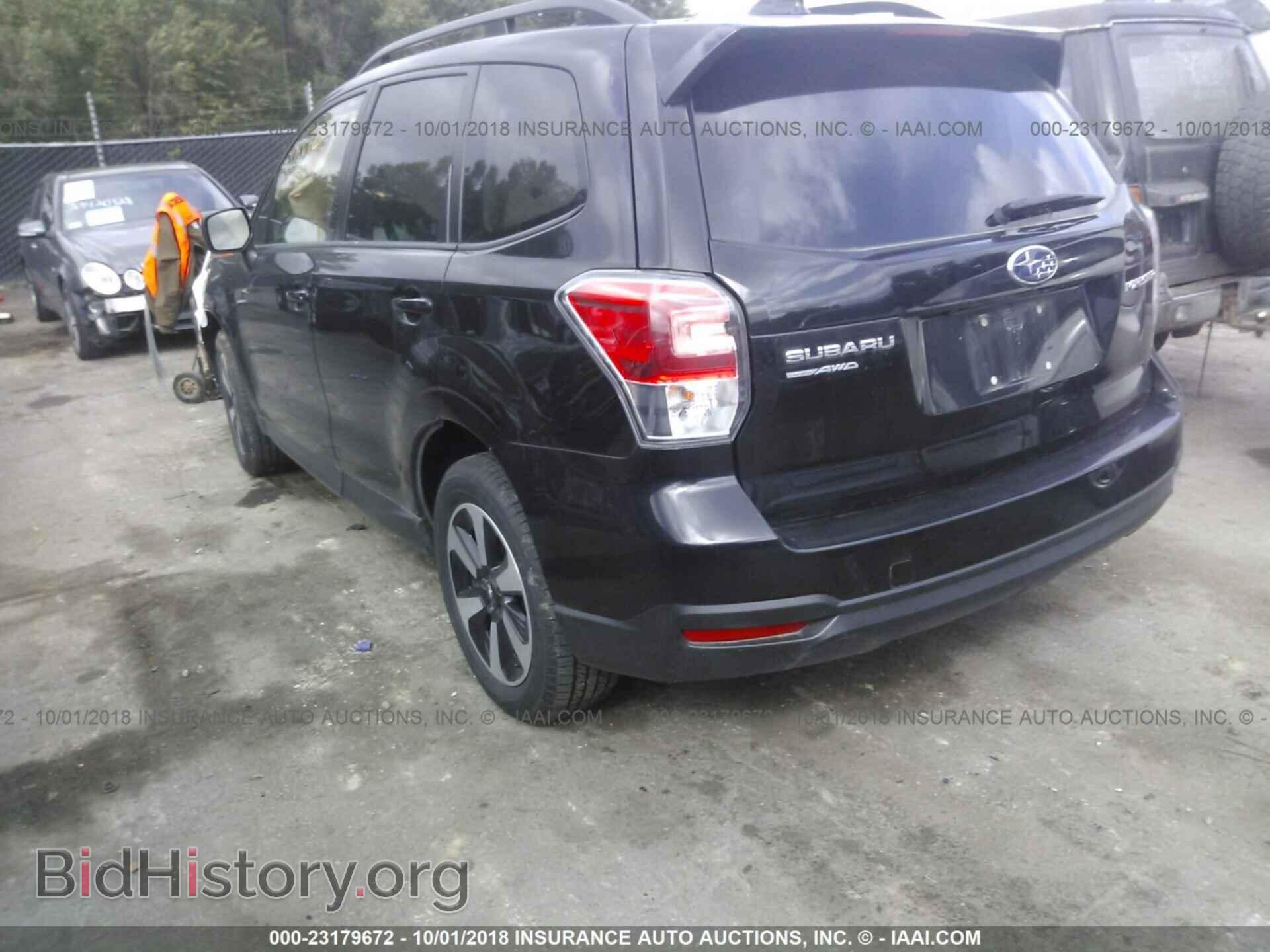 2018 Subaru Forester - VIN: JF2SJAGC7JH475127 - Фото 3