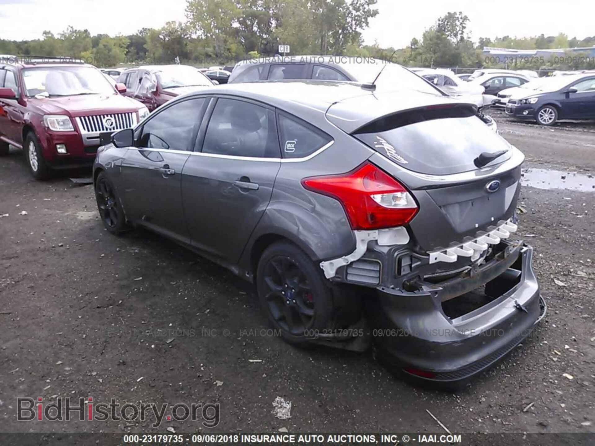 2012 Ford Focus - VIN: 1FAHP3N28CL256101 - Photo 3