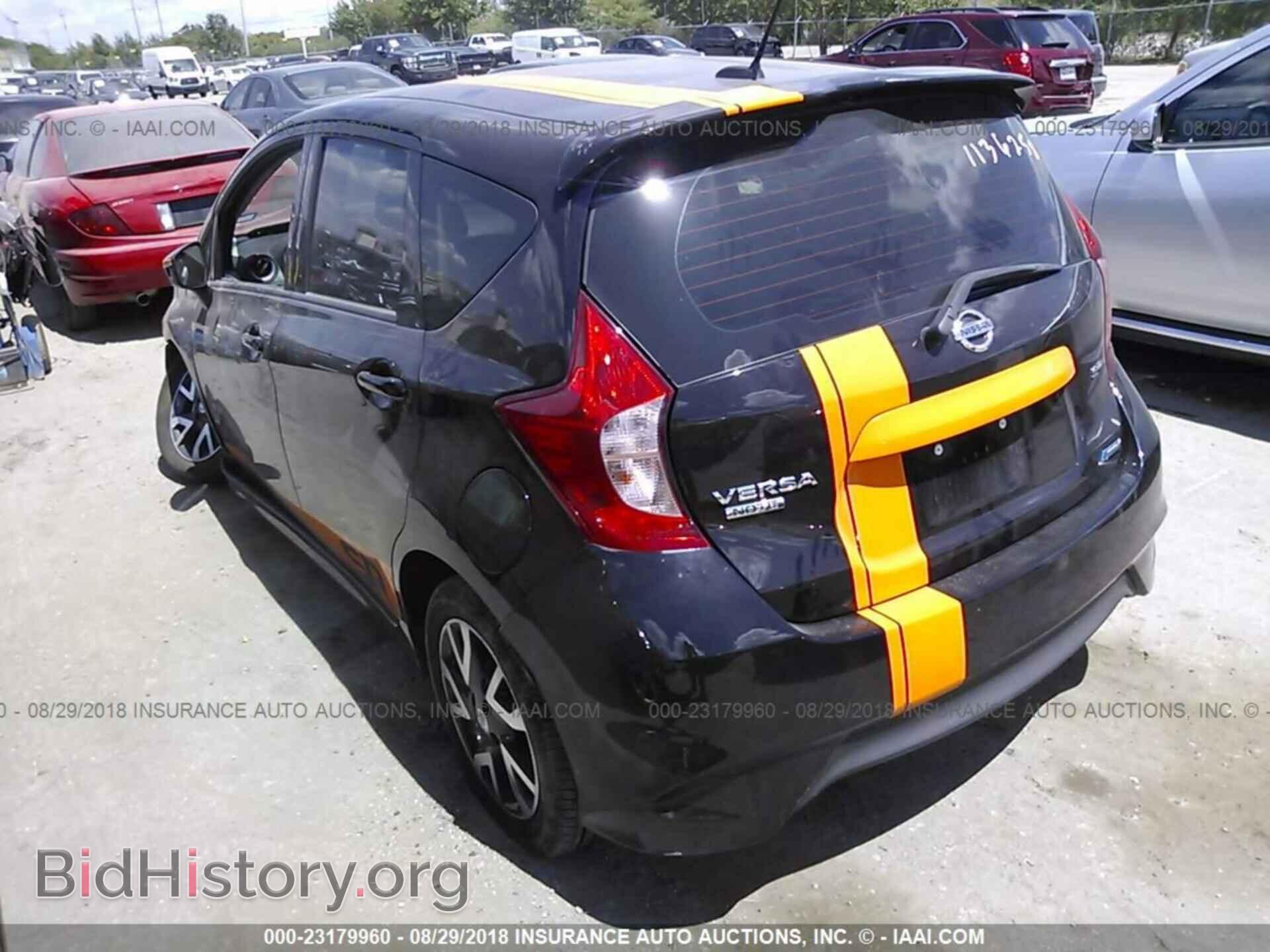 2016 Nissan Versa note - VIN: 3N1CE2CP3GL375111 - Фото 3