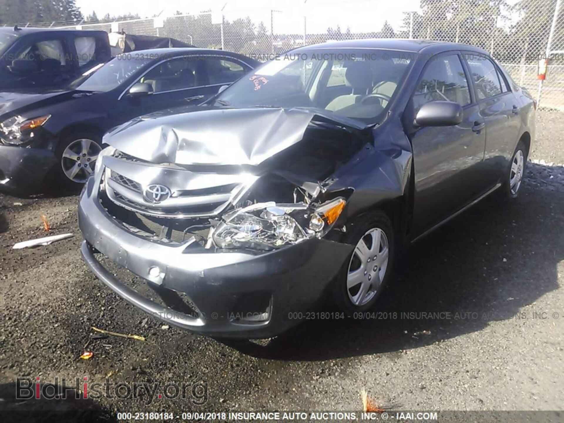 2011 Toyota Corolla - VIN: 2T1BU4EE9BC612392 - Фото 2