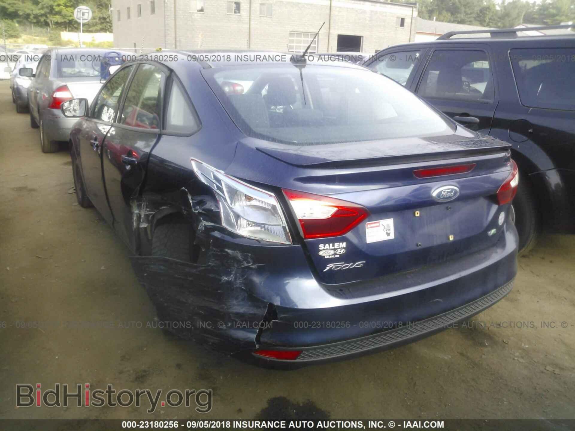 2012 Ford Focus - VIN: 1FAHP3F24CL137816 - Фото 3