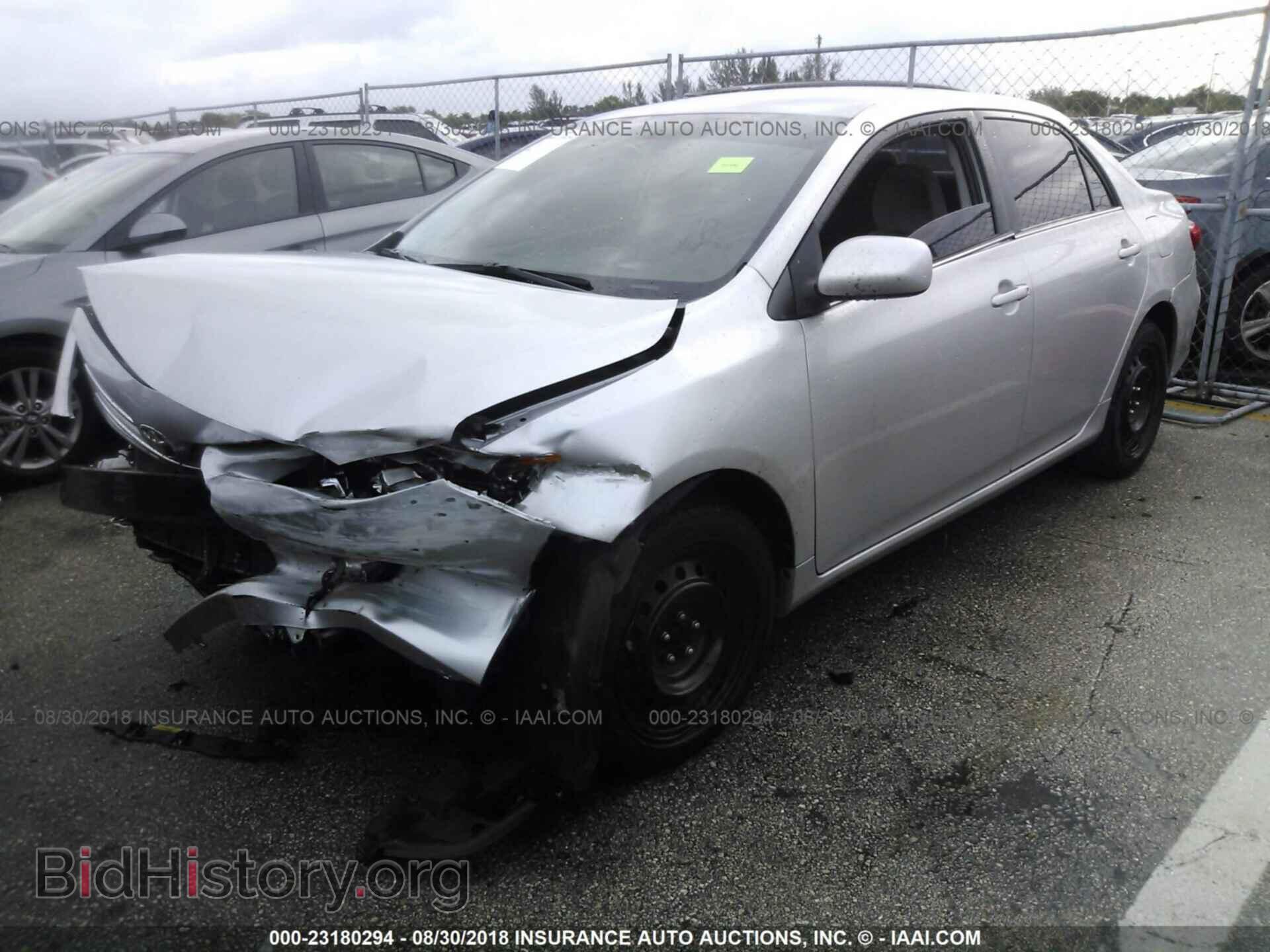 2013 Toyota Corolla - VIN: 5YFBU4EEXDP127777 - Photo 2