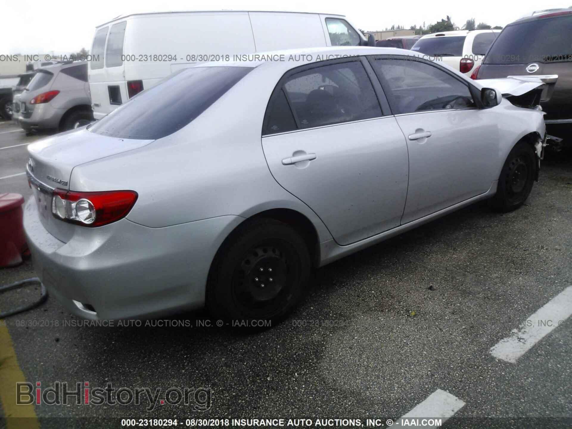 2013 Toyota Corolla - VIN: 5YFBU4EEXDP127777 - Photo 4