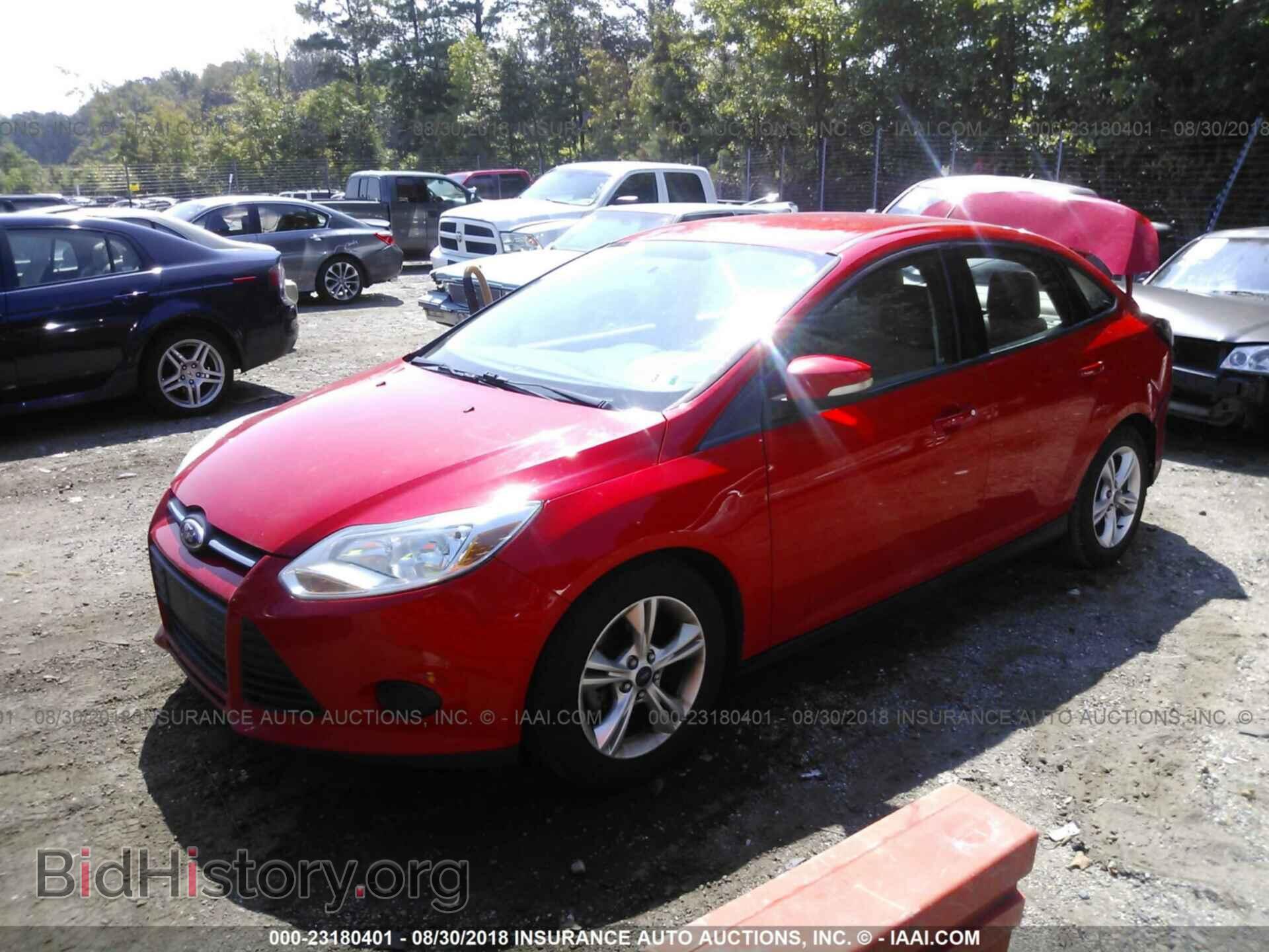 2014 Ford Focus - VIN: 1FADP3F2XEL240708 - Photo 2