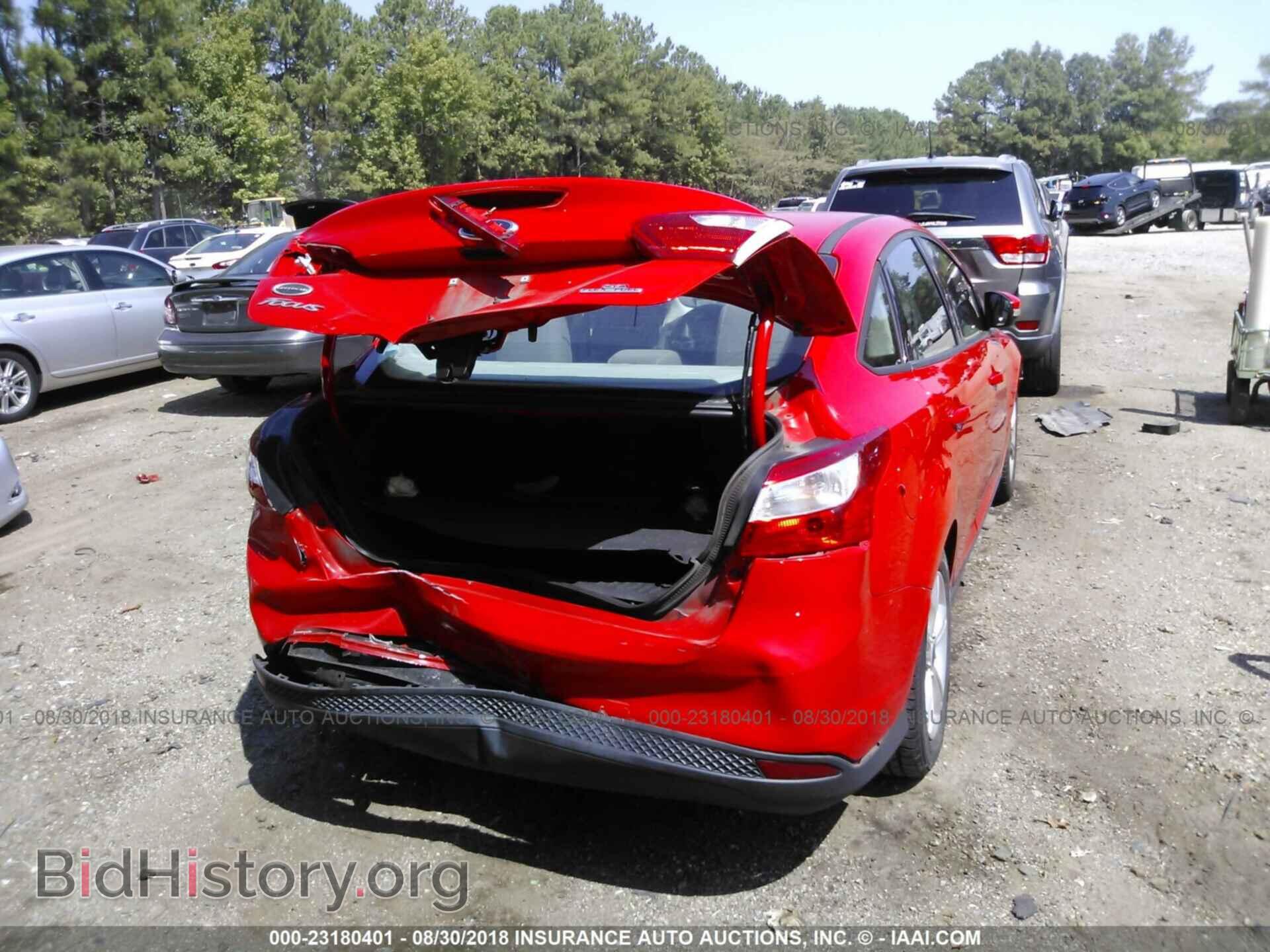 2014 Ford Focus - VIN: 1FADP3F2XEL240708 - Photo 6