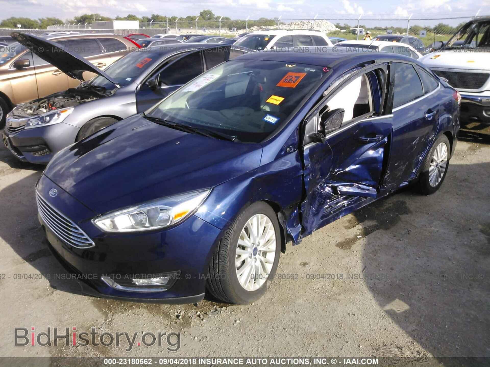 2016 Ford Focus - VIN: 1FADP3J26GL331274 - Фото 2