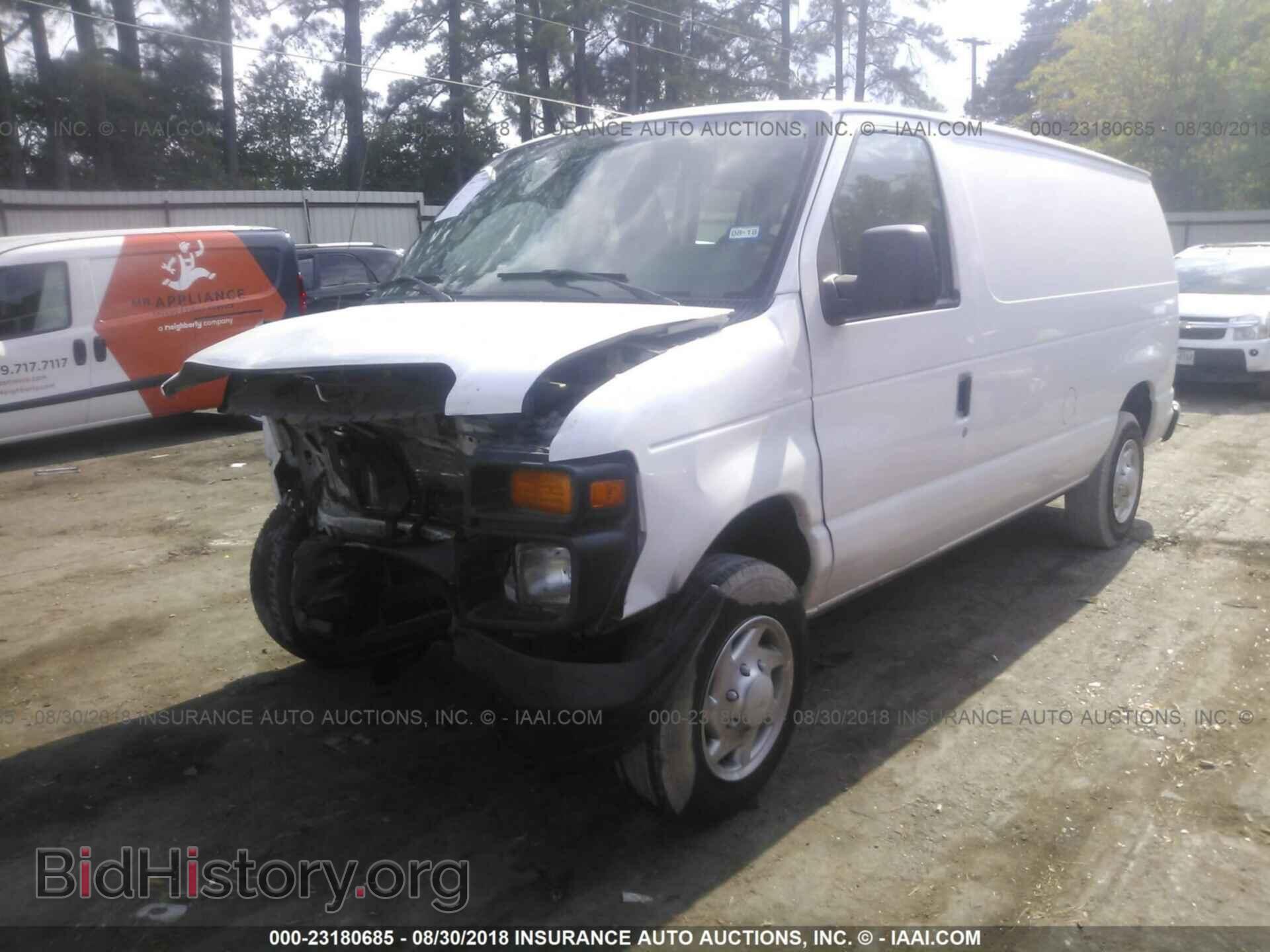 2014 Ford Econoline - VIN: 1FTNE1EL4EDA03029 - Photo 2