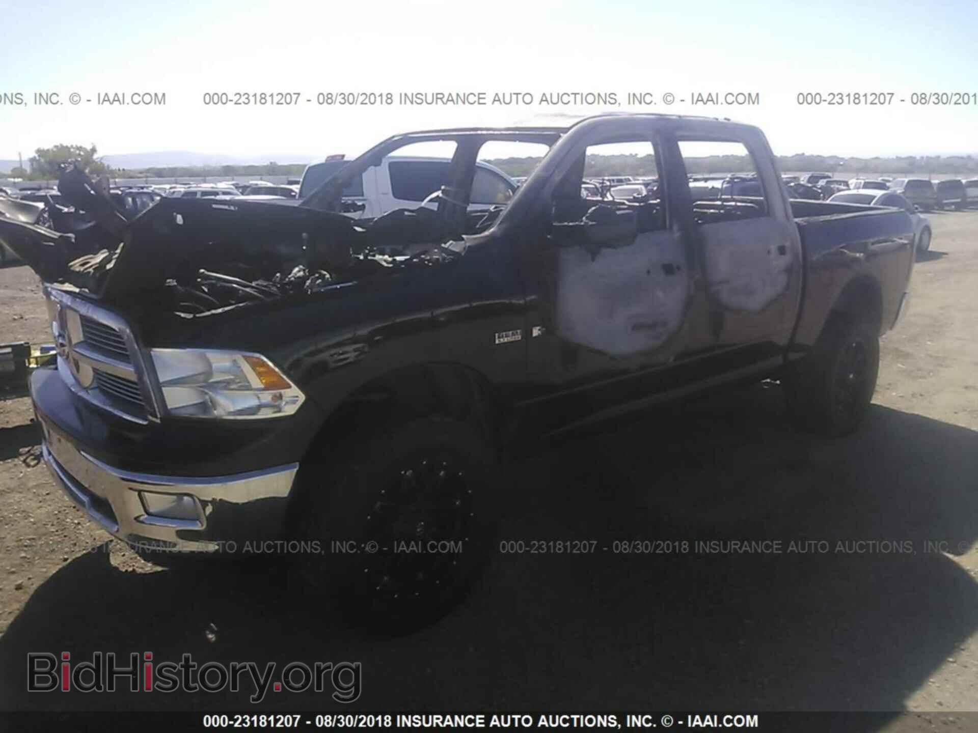 2012 Dodge Ram 1500 - VIN: 1C6RD7LT6CS124218 - Фото 2