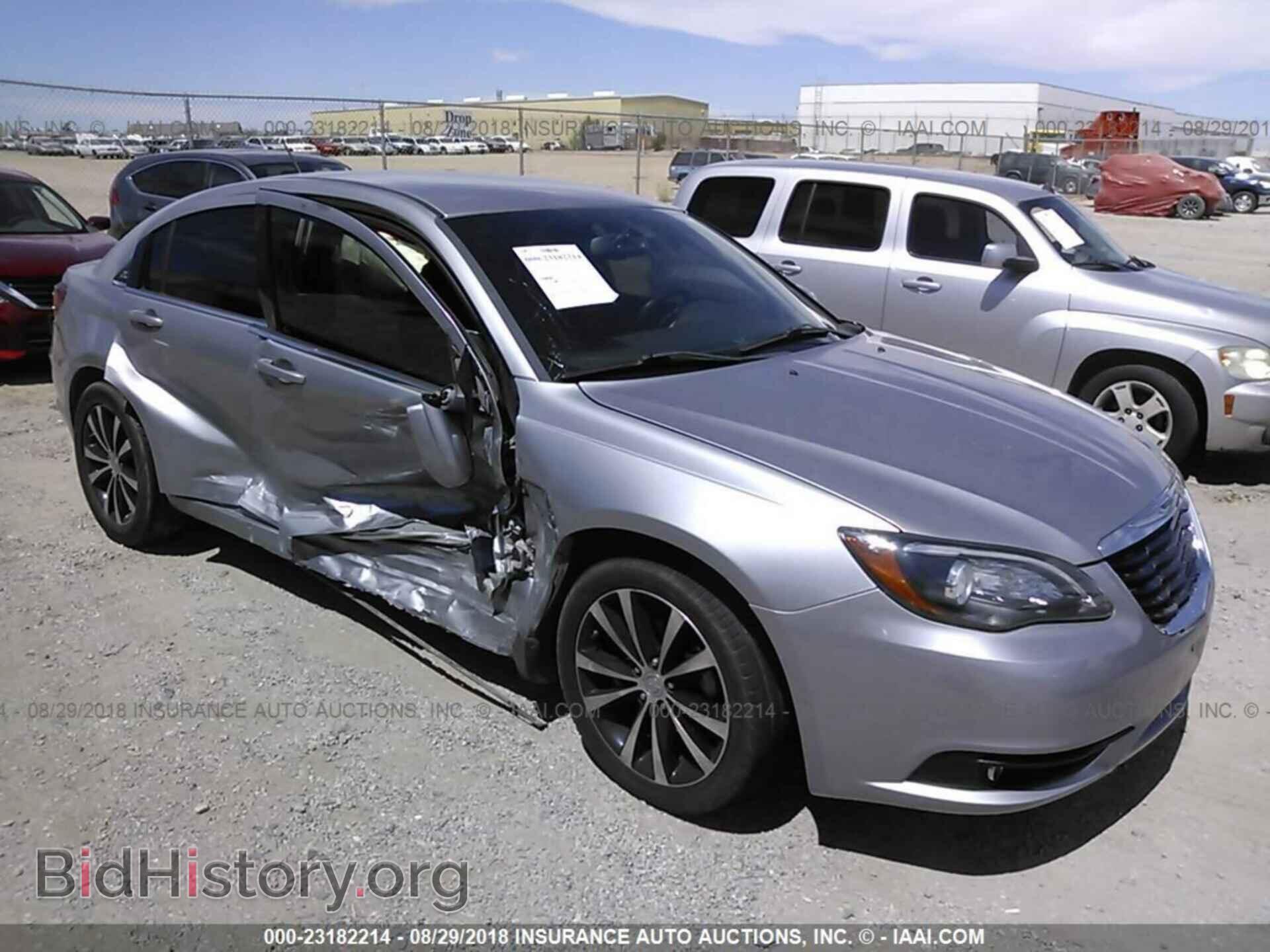 Photo 1C3CCBBG7DN737011 - Chrysler 200 2013