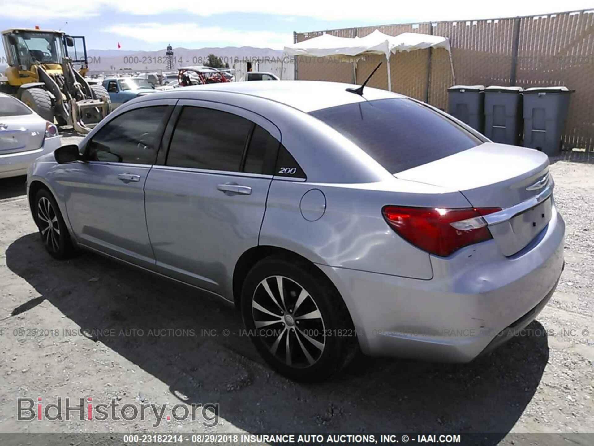 2013 Chrysler 200 - VIN: 1C3CCBBG7DN737011 - Photo 3