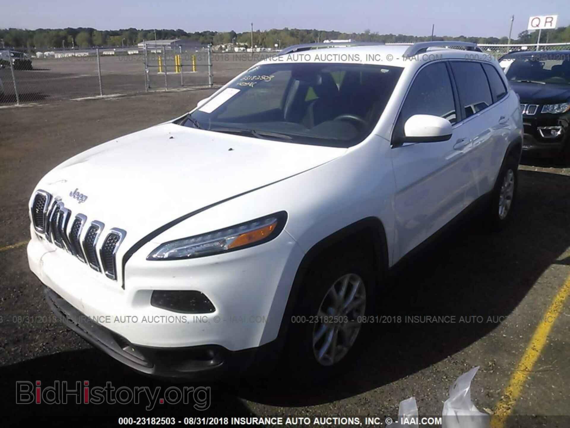 2017 Jeep Cherokee - VIN: 1C4PJMCS7HW600992 - Фото 2