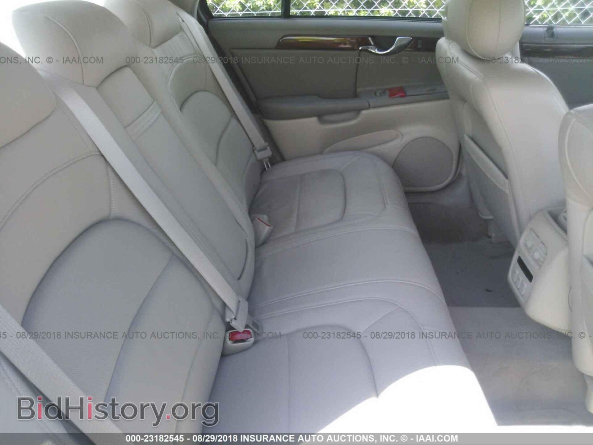 2004 CADILLAC DEVILLE - VIN: 1G6KD54Y74U224510 - Photo 8