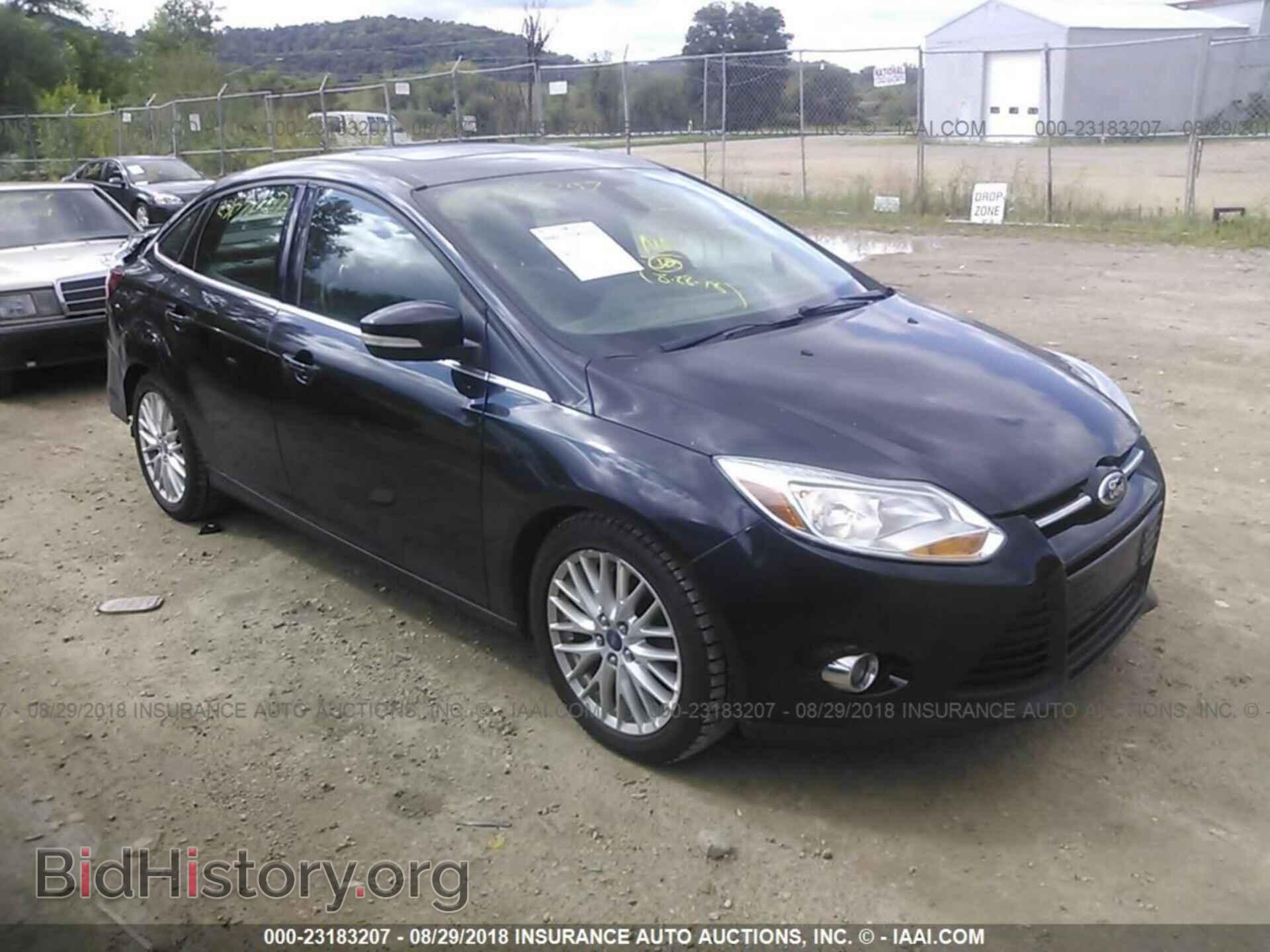 Photo 1FAHP3H28CL362382 - Ford Focus 2012