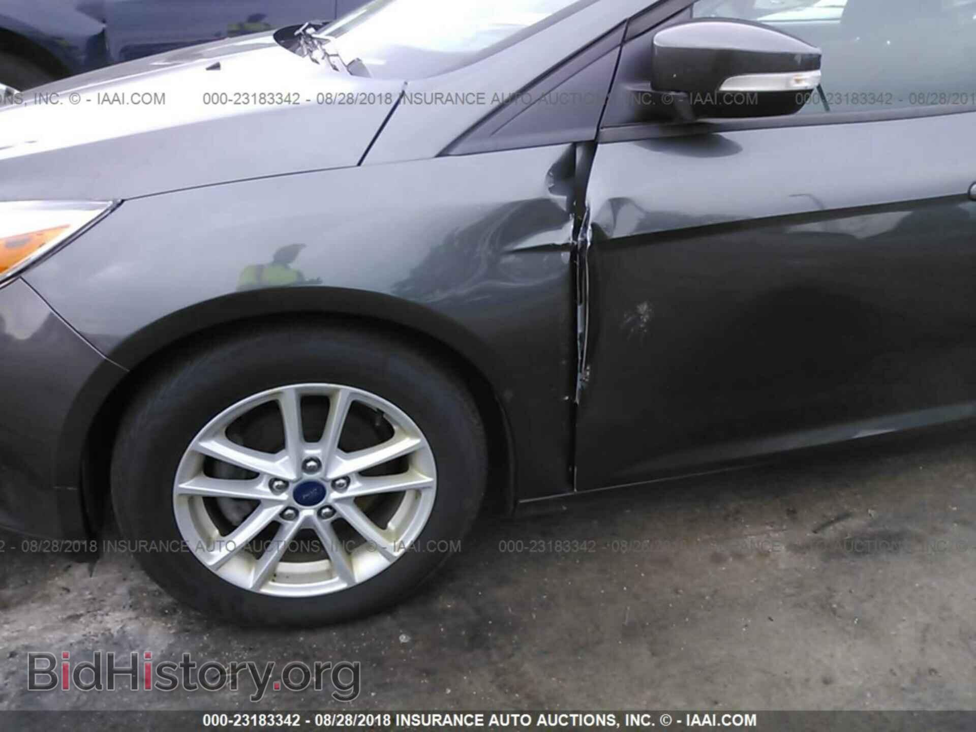 2017 Ford Focus - VIN: 1FADP3F28HL267457 - Photo 6