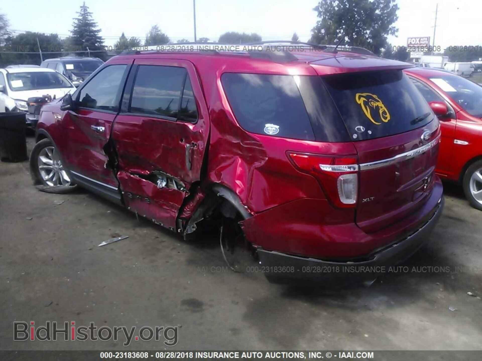 2012 Ford Explorer - VIN: 1FMHK7D82CGA31201 - Photo 3