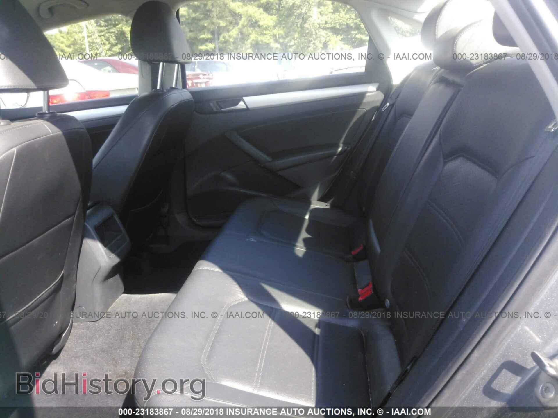 2012 Volkswagen Passat - VIN: 1VWBP7A38CC064485 - Фото 8