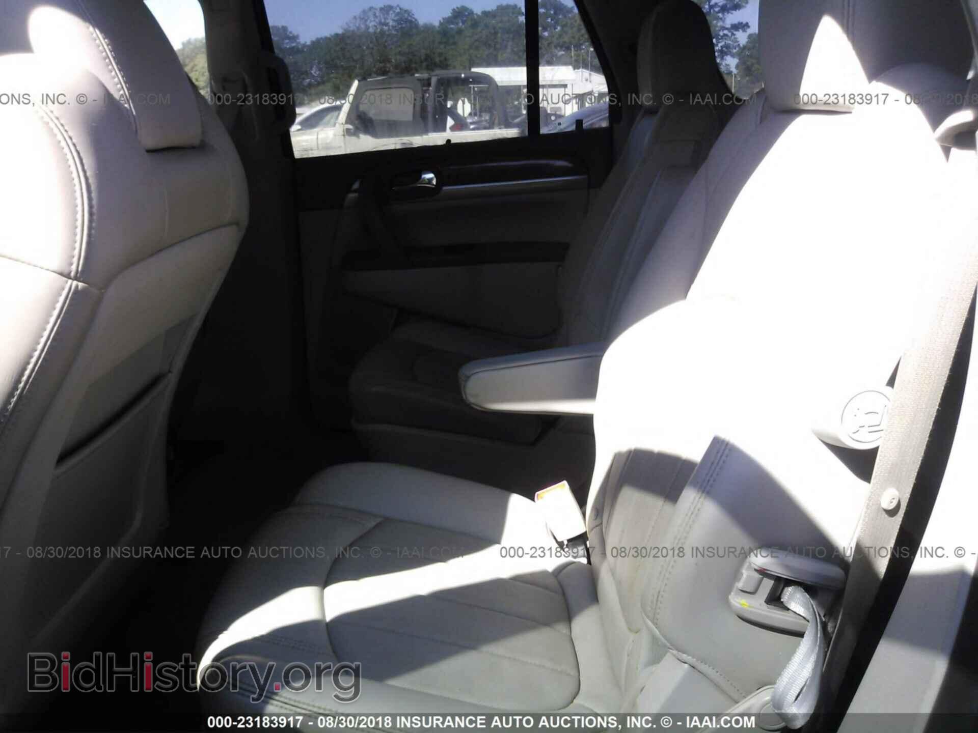 2011 Buick Enclave - VIN: 5GAKRBED1BJ244714 - Фото 8