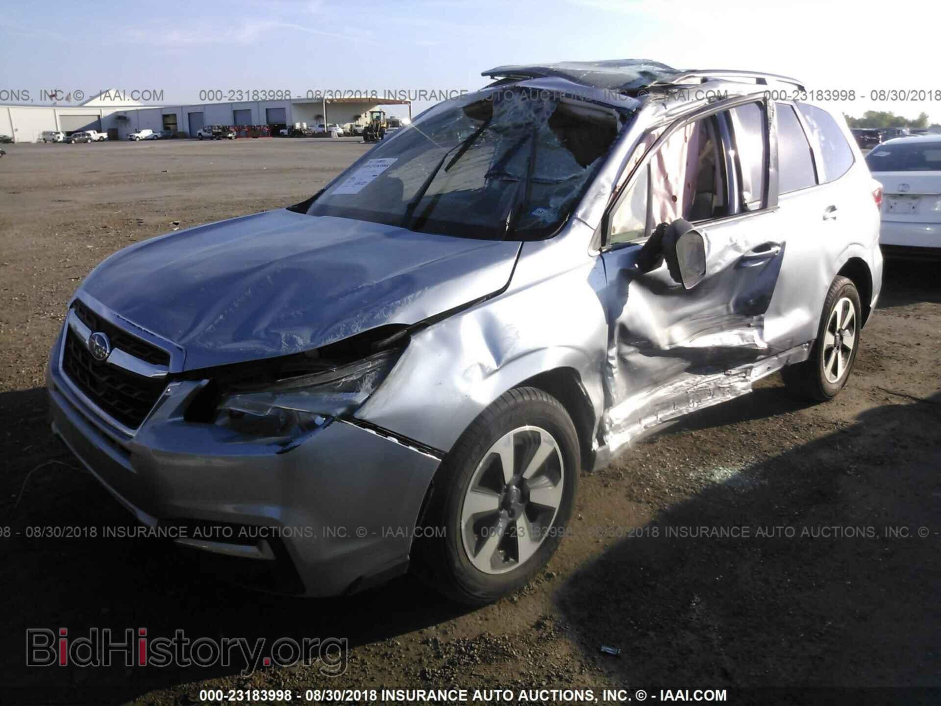 2018 Subaru Forester - VIN: JF2SJAEC4JH561045 - Фото 2