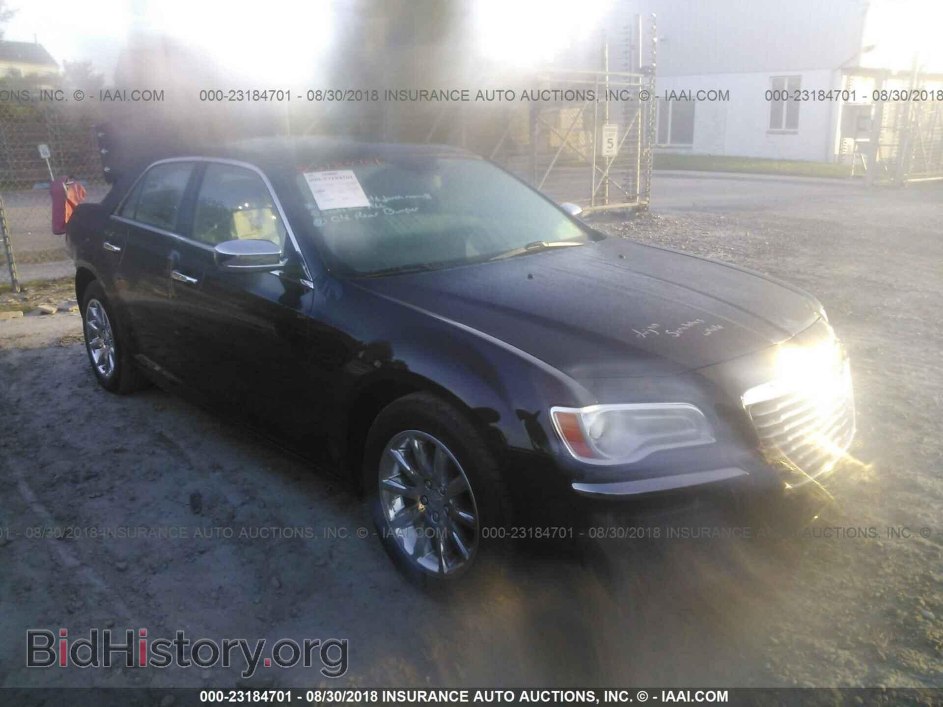 Фотография 2C3CCAEG7EH382275 - Chrysler 300c 2014