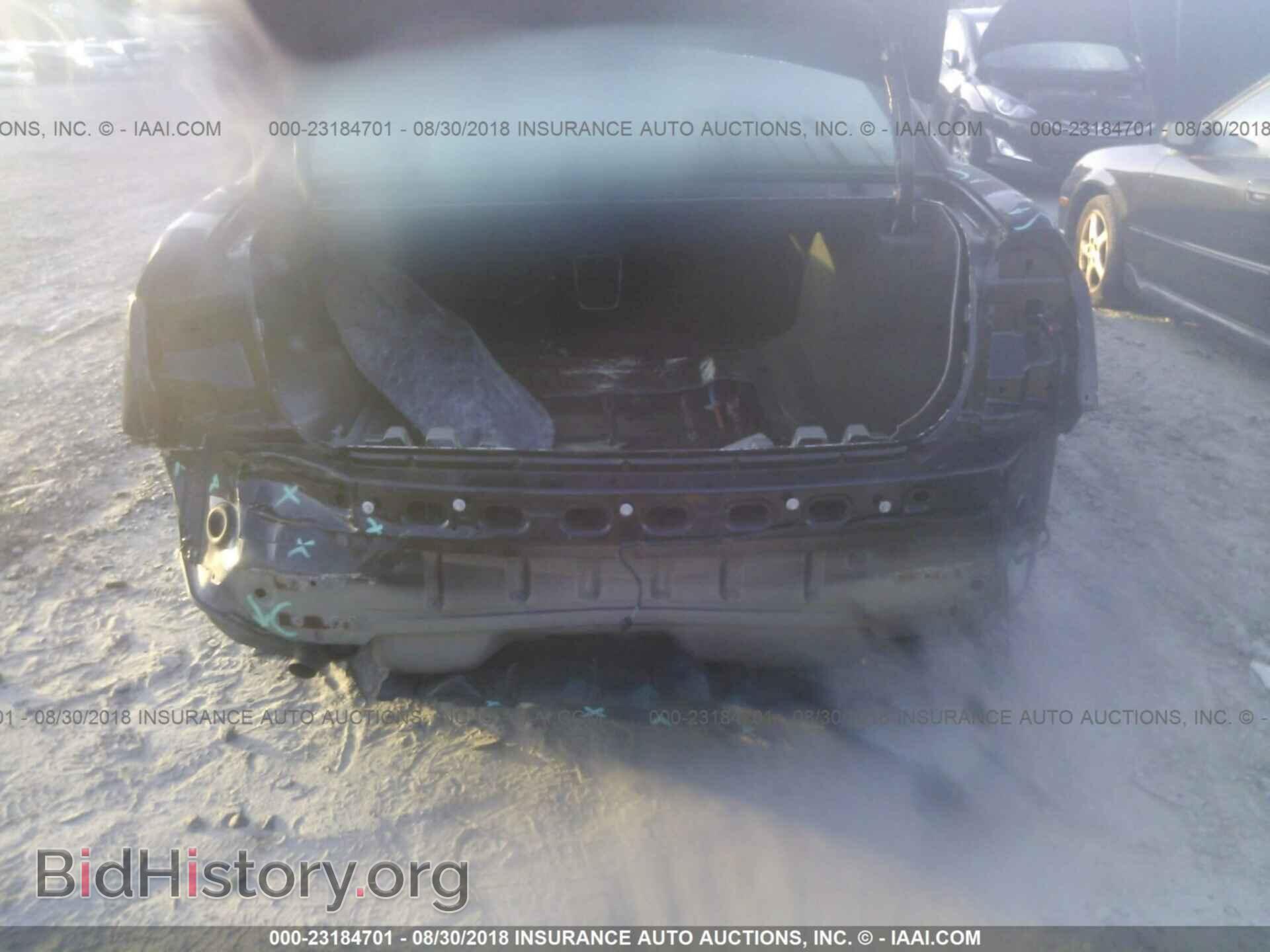 2014 Chrysler 300c - VIN: 2C3CCAEG7EH382275 - Photo 6