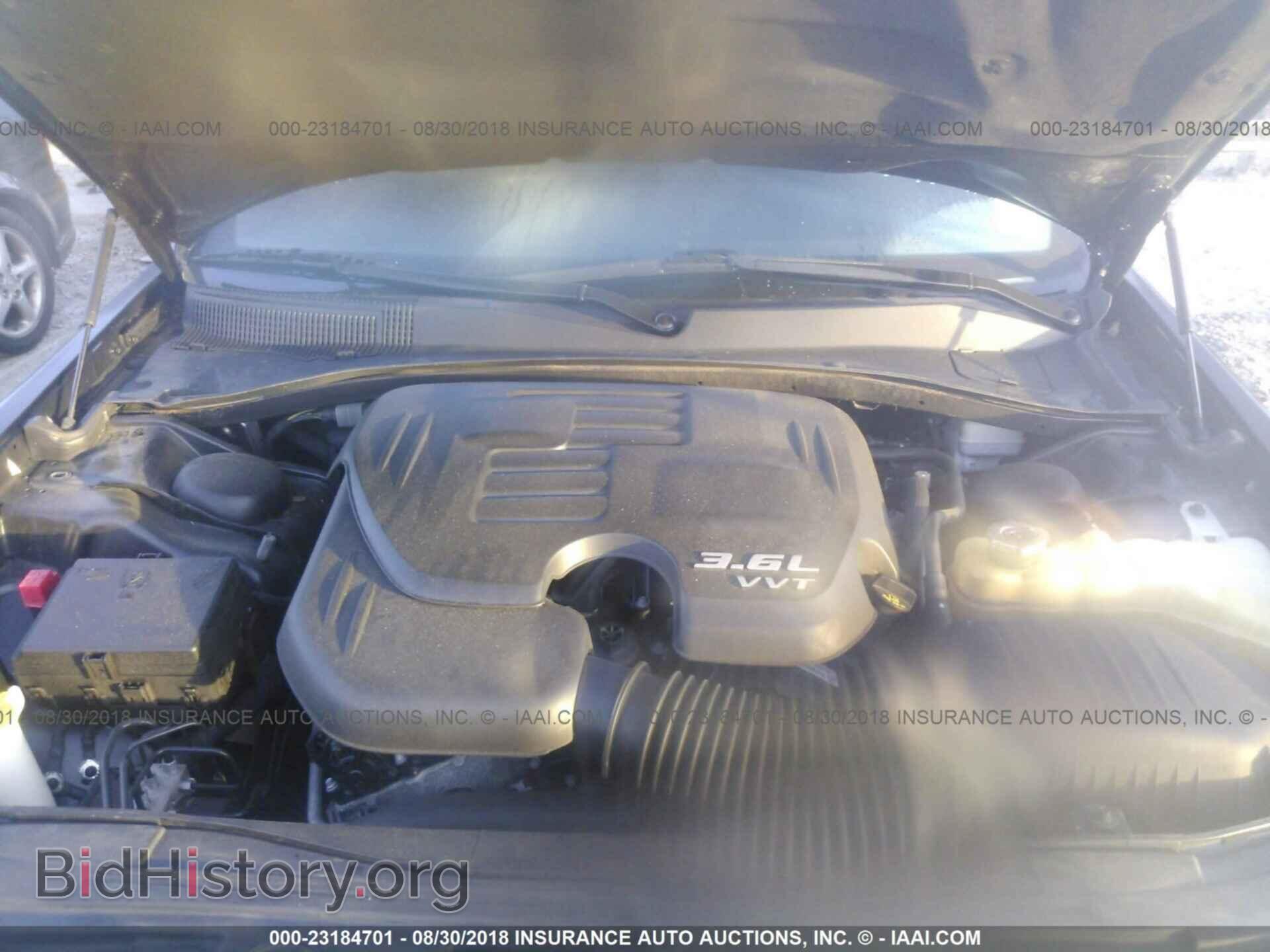 2014 Chrysler 300c - VIN: 2C3CCAEG7EH382275 - Photo 10