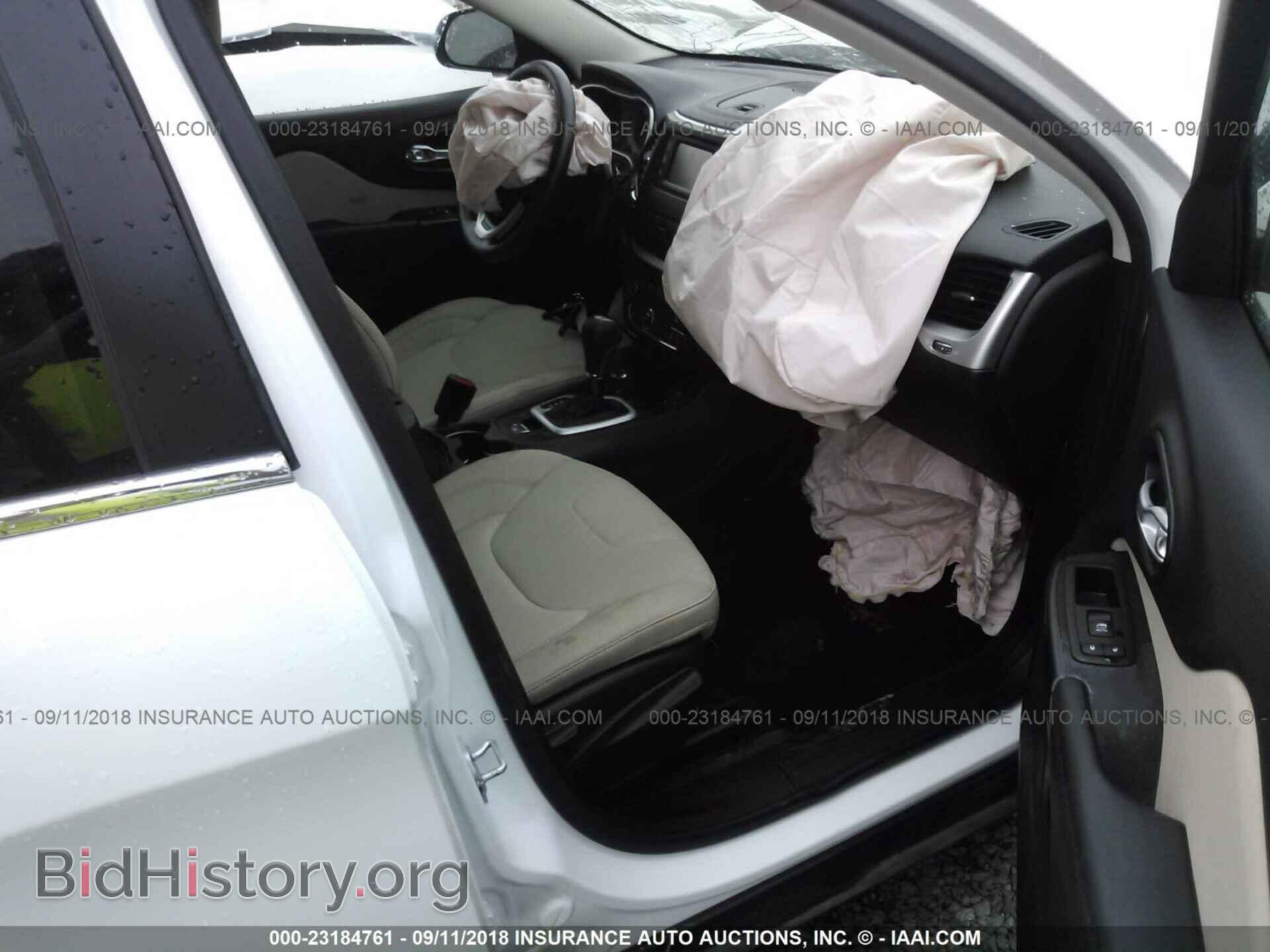 2015 Jeep Cherokee - VIN: 1C4PJMCS7FW773344 - Фото 5