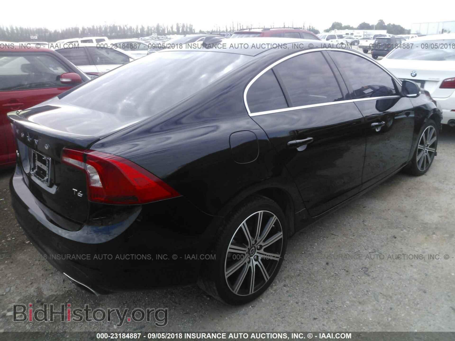 2015 Volvo S60 - VIN: YV149MFD0F1318660 - Фото 4