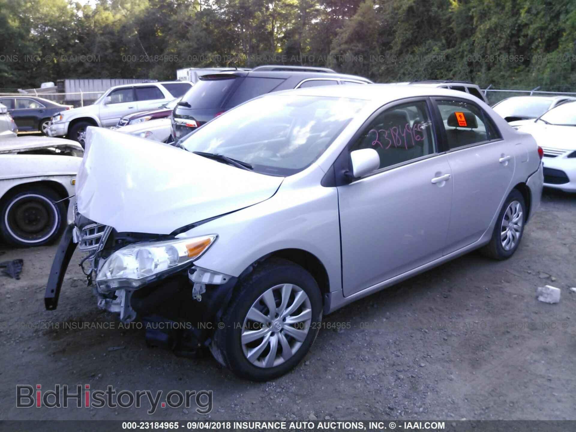 2013 Toyota Corolla - VIN: 2T1BU4EE1DC977216 - Фото 2