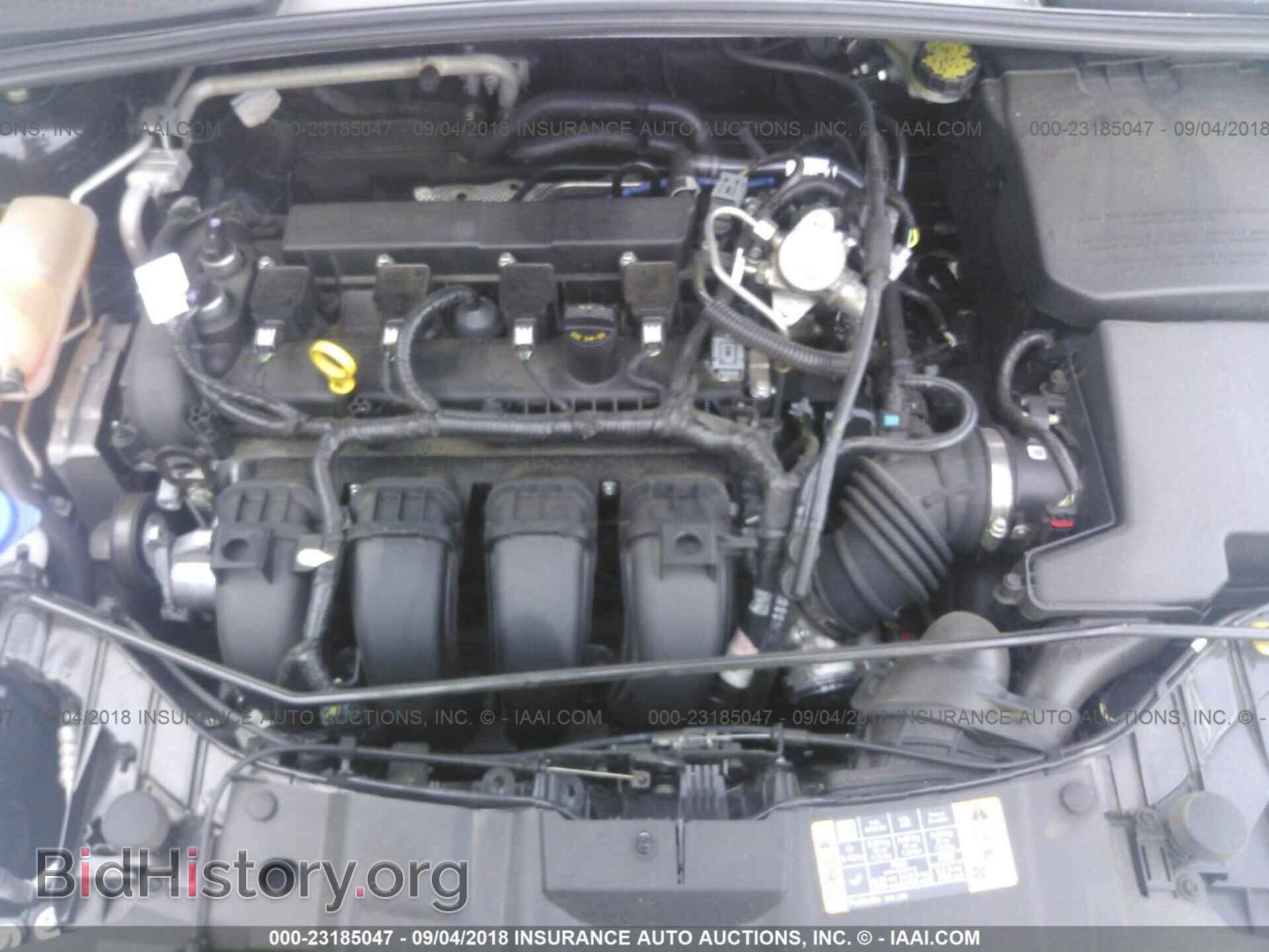 2016 Ford Focus - VIN: 1FADP3E24GL323703 - Photo 10