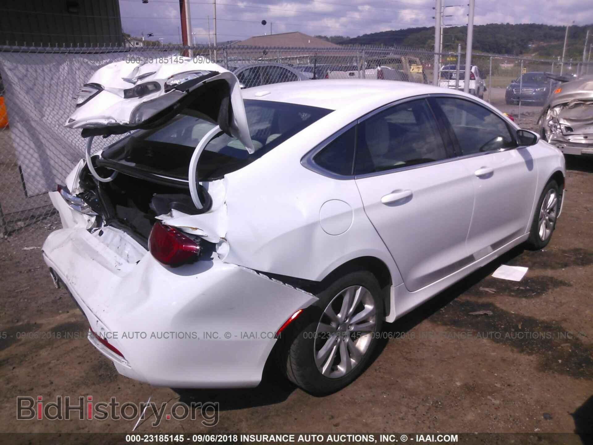 2015 Chrysler 200 - VIN: 1C3CCCAB9FN612865 - Photo 4