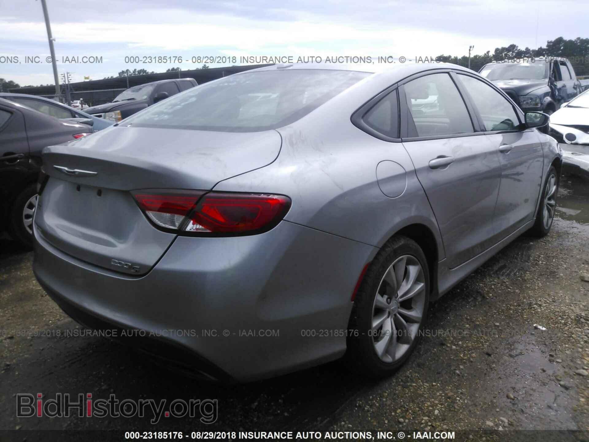2015 Chrysler 200 - VIN: 1C3CCCBB3FN744728 - Фото 4