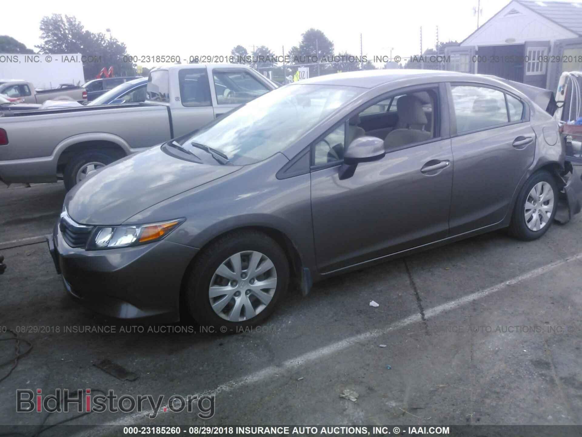 2012 Honda Civic - VIN: 2HGFB2F5XCH562458 - Фото 2