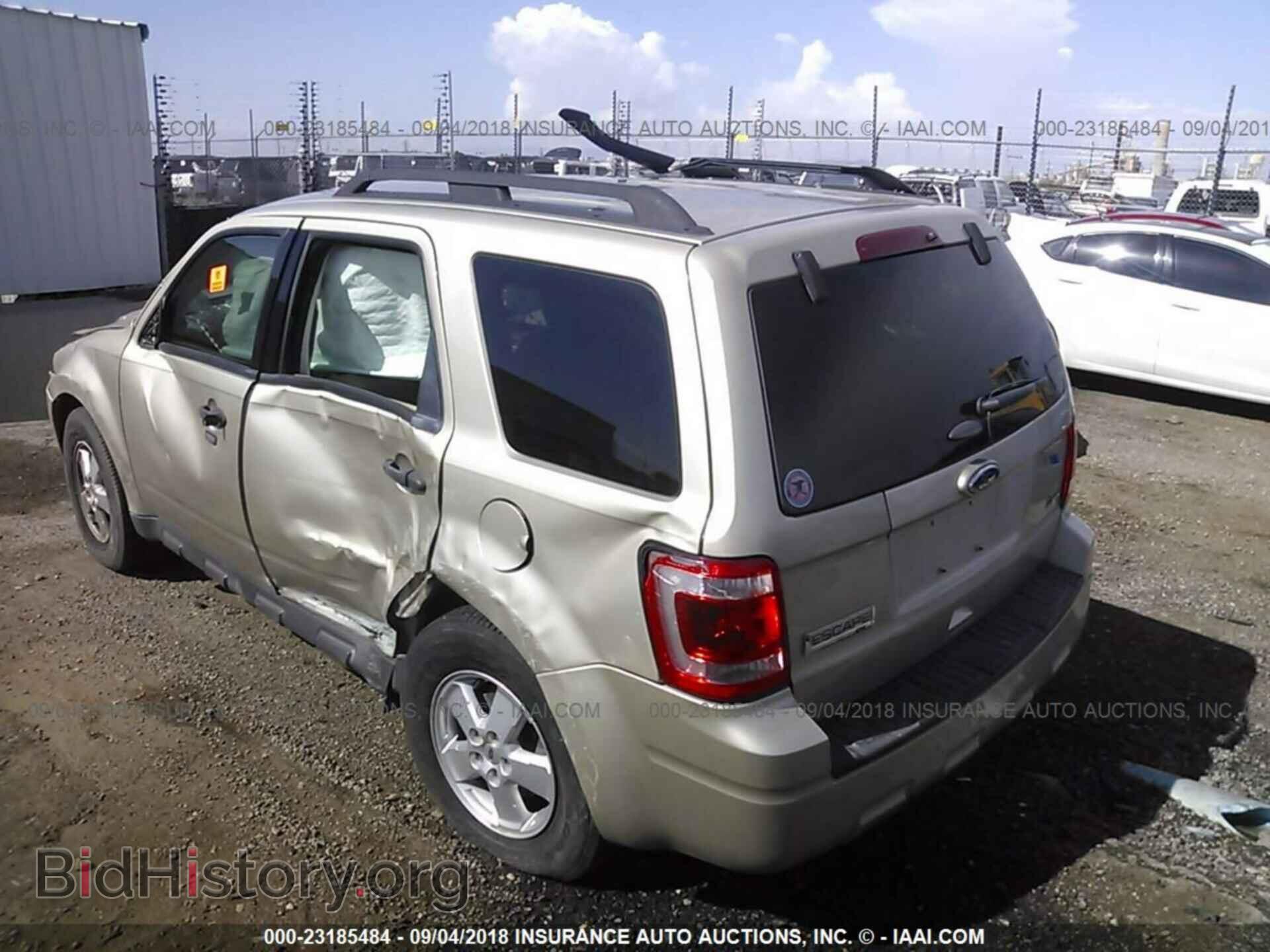 2012 Ford Escape - VIN: 1FMCU0DG9CKB71696 - Фото 3